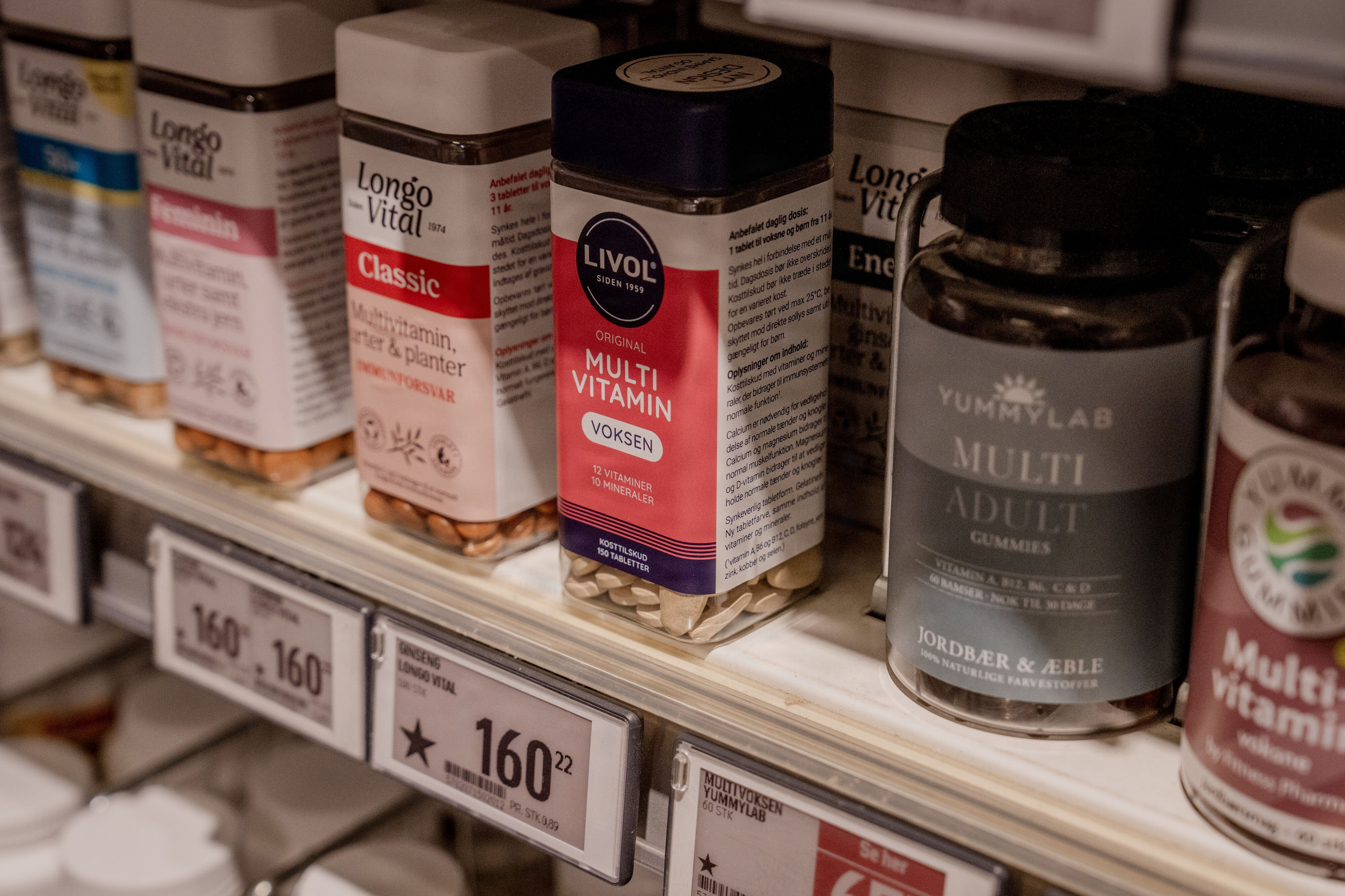 En stigende andel af befolkningen tager kosttilskud, eksempelvis multivitamin- og mineraltilskud. Det viser en ny undersøgelse fra DTU Fødevareinstituttet. (Arkivfoto).