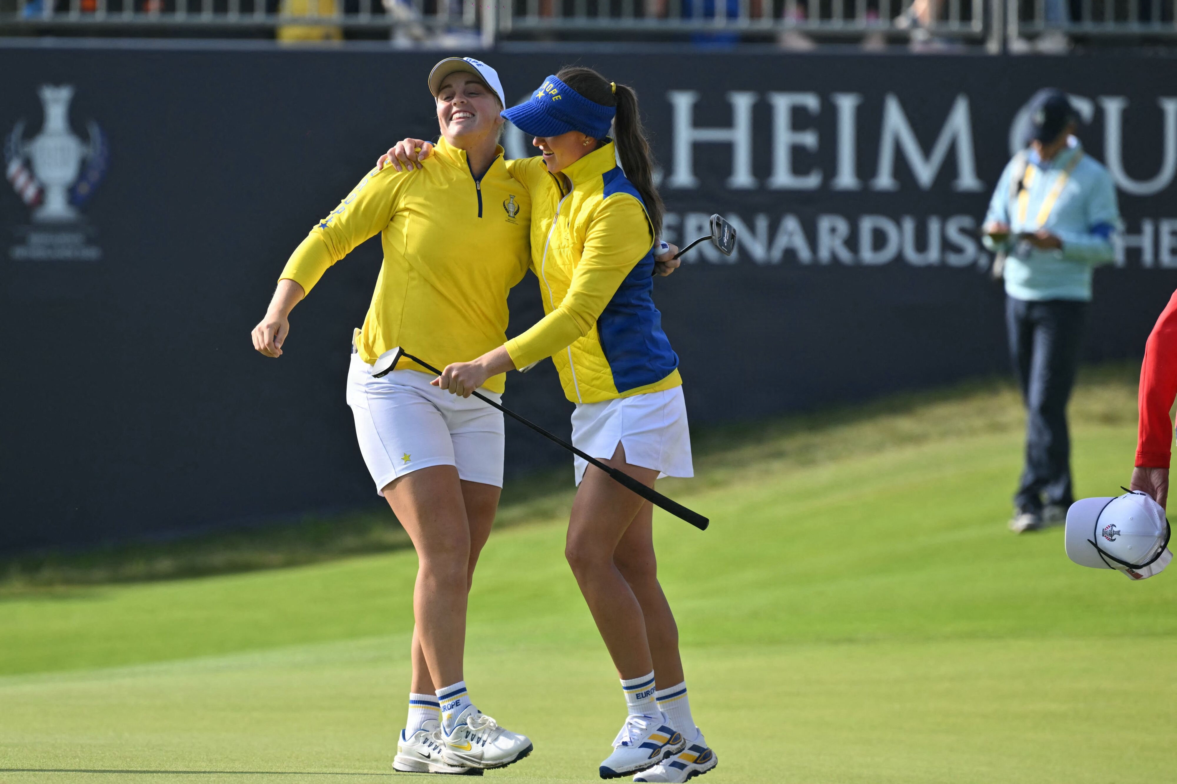 Maja Stark og Linn Grant er europæiske topscorere efter de to første dage ved Solheim Cup i Holland.