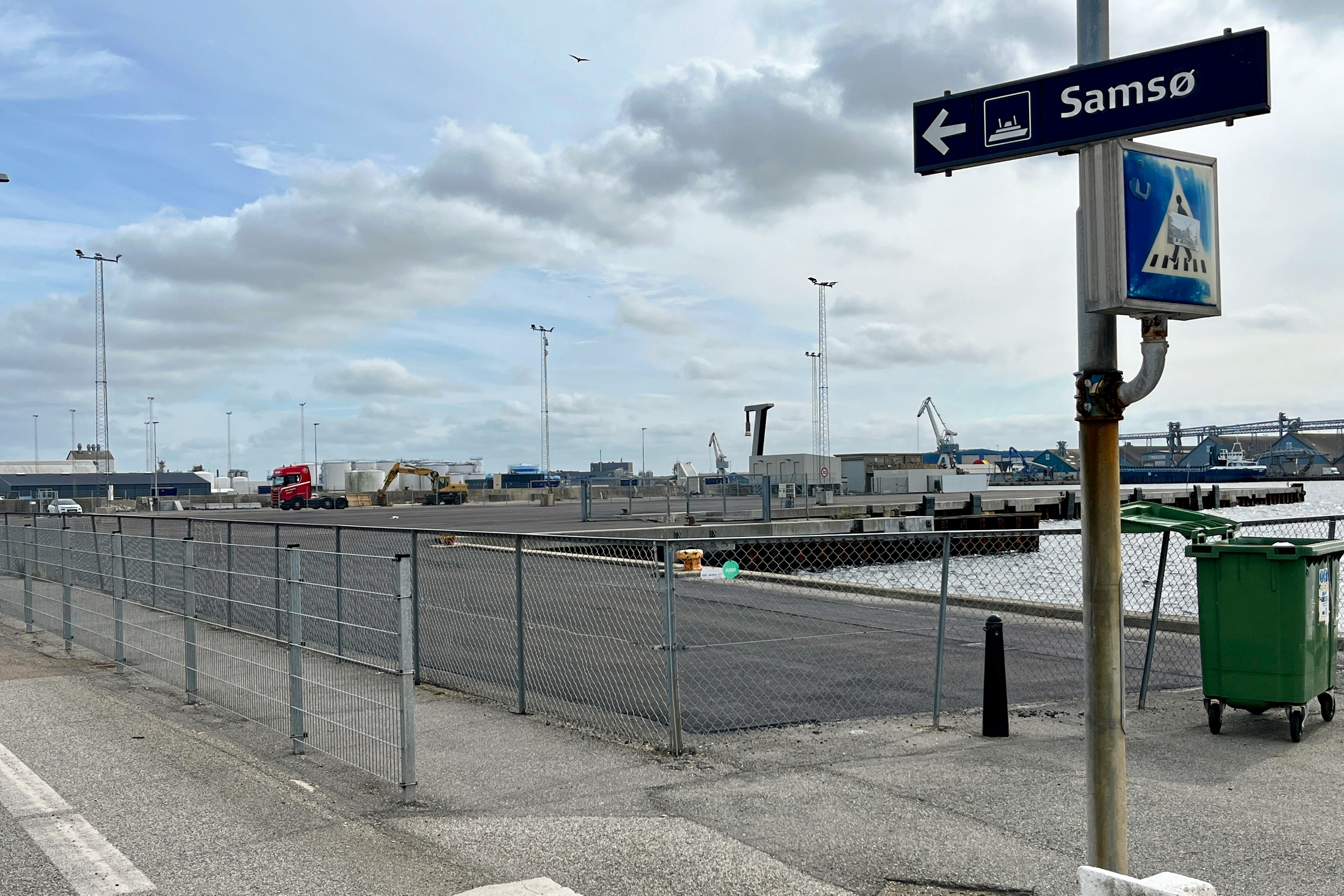 Kalundborg Havn har igen fået råderetten over det tidligere færgeleje i den indre havn. Nu undersøger man, hvad området skal bruges til for fremtiden.
