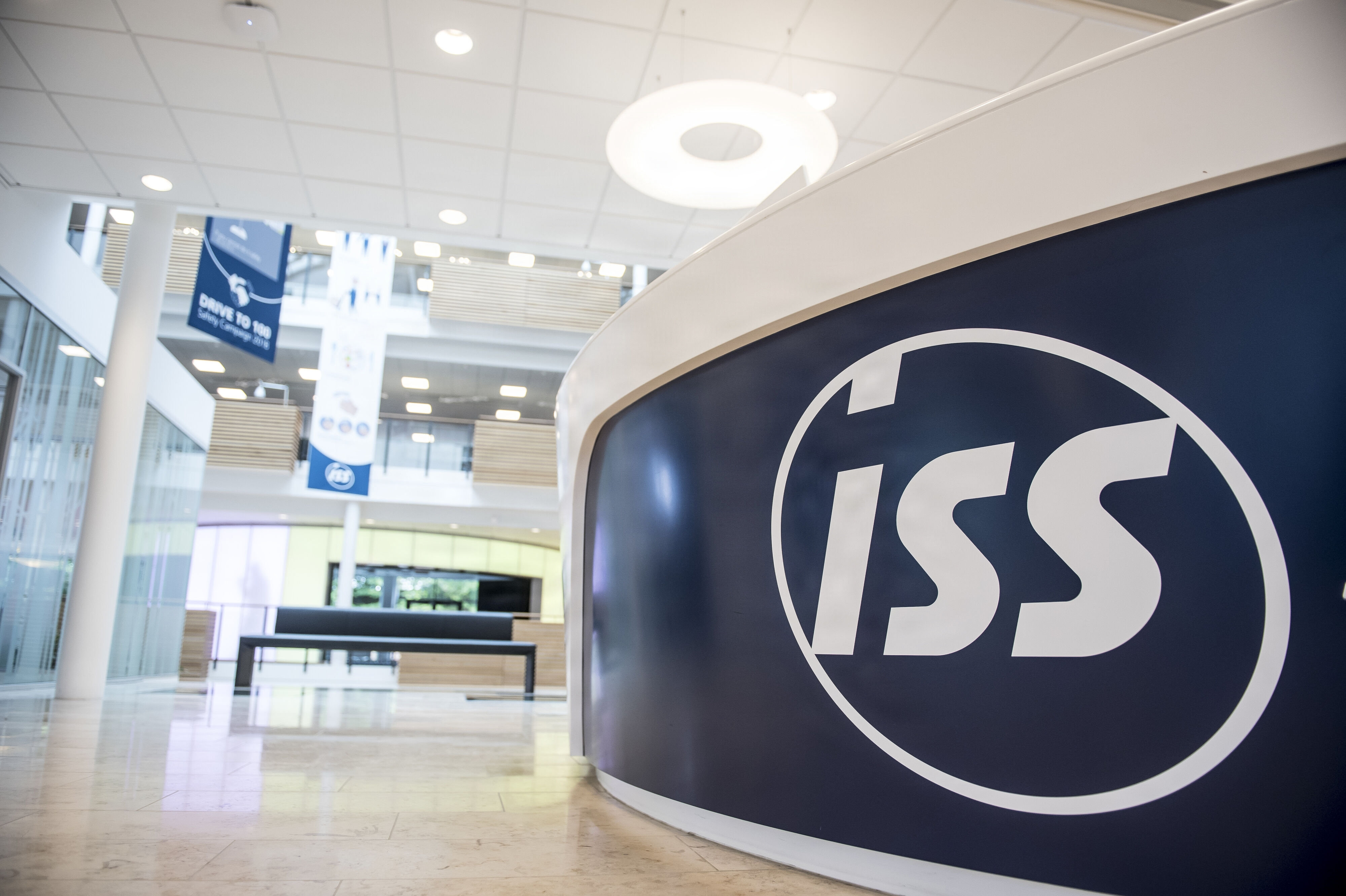 ISS vil udvikle menneskelignende robotter, der i fremtiden skal kunne vaske gulve eller udføre andre rengøringsopgaver. (Arkivfoto).