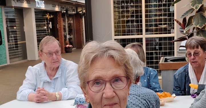 Rita Friis og Grethe Rasmussen, begge fra Høng, vandt en ansigtsbehandling. - Presse Rita Friis og Grethe Rasmussen, begge fra Høng, vandt en ansigtsbehandling.