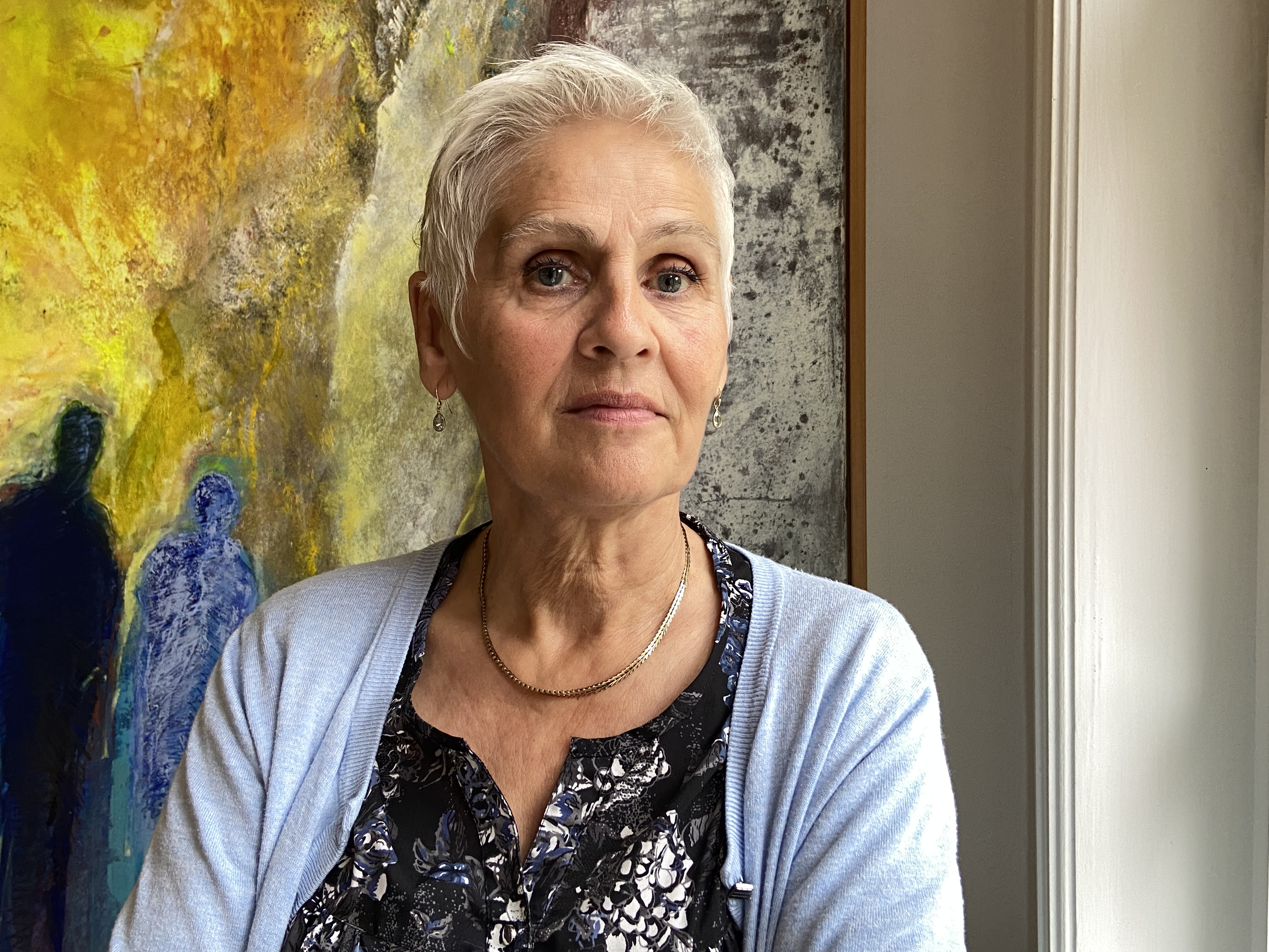 Anne Madsen (S) tog et kig på spåkuglen i forbindelse med budgetdebatten onsdag.