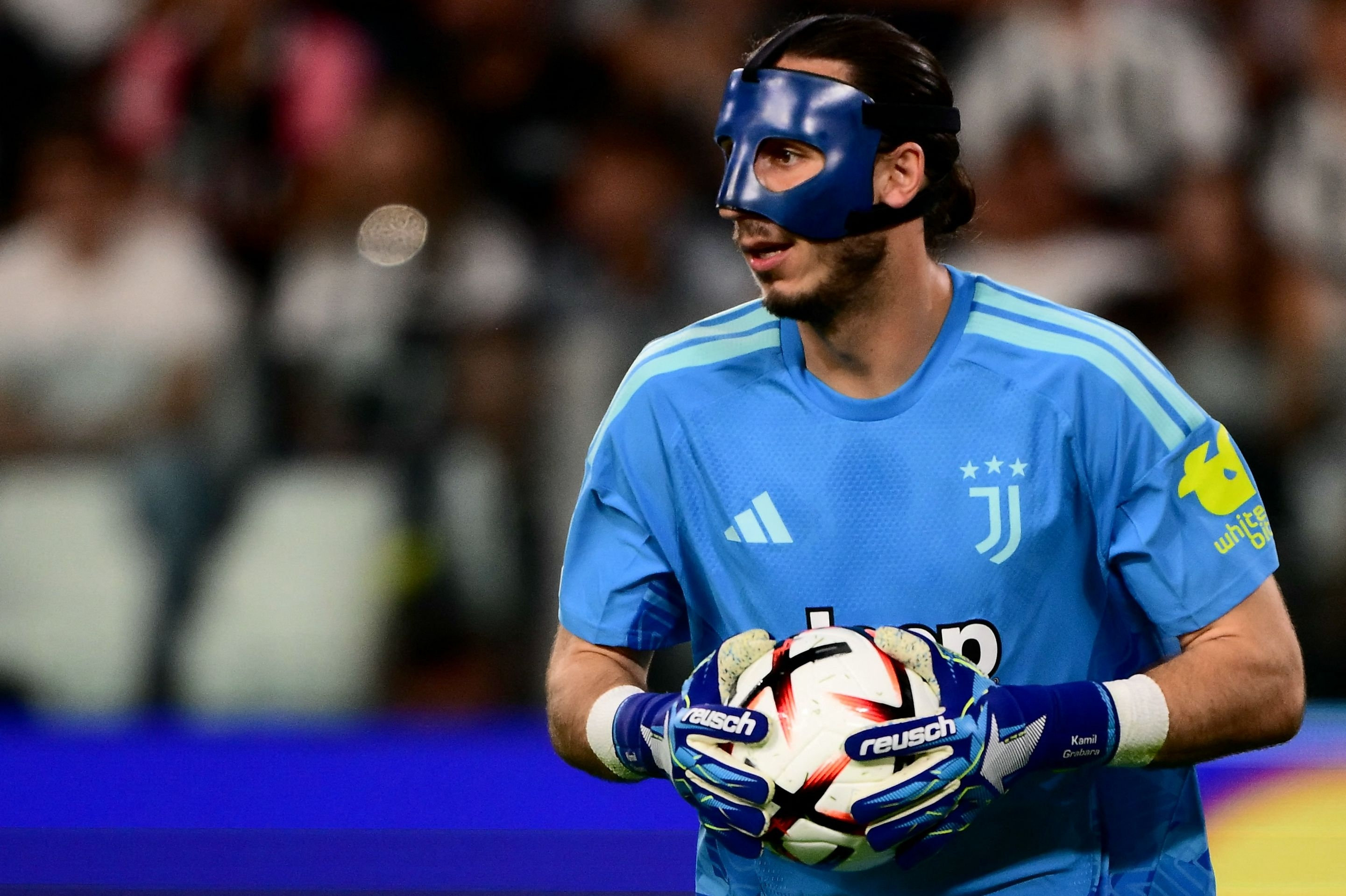 Polske Kamil Grabara fik en god debut for Juventus, da han leverede en assist som målmand og holdt buret rent.