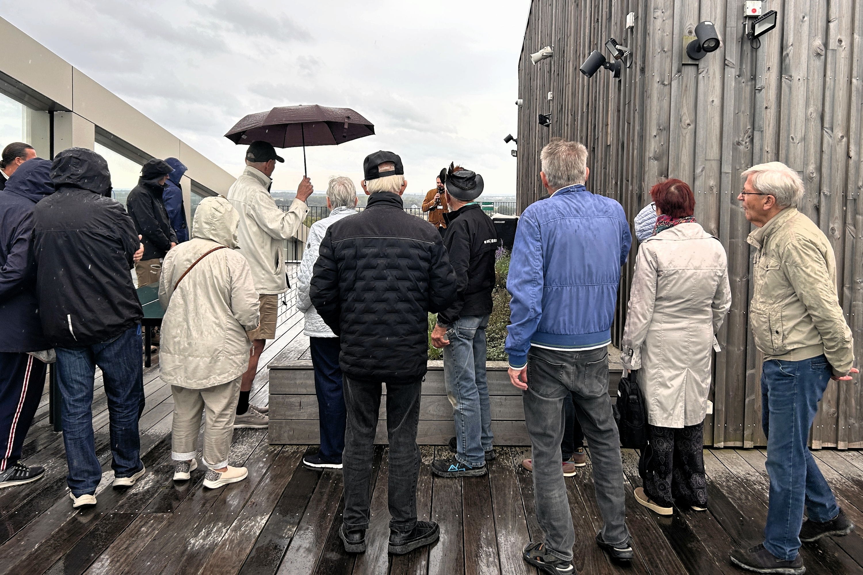 Efter talen var der rundvisning. - Kasper Ellesøe Efter talen var der rundvisning.