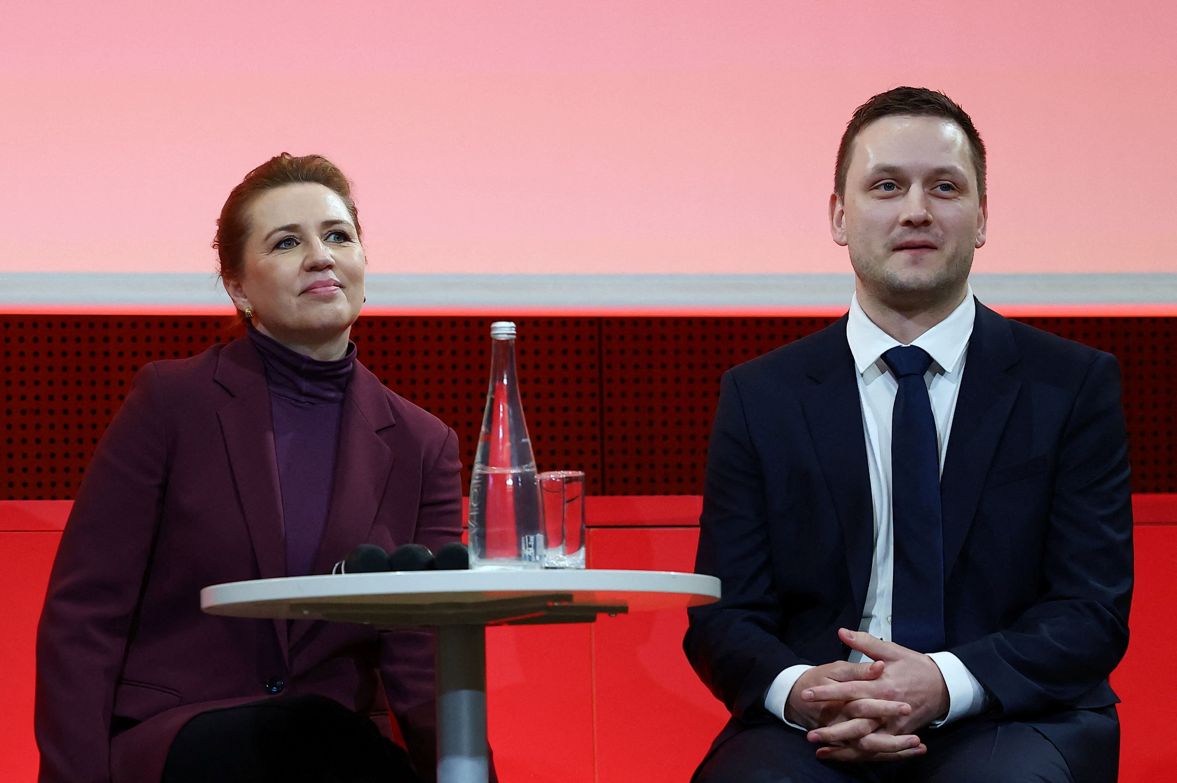 Mette Frederiksen og Jens-Frederik Nielsen rejser søndag begge til USA, hvor Danmark og Grønland i næste uge skal underskrive samarbejdsaftale med USA. (Arkivfoto).