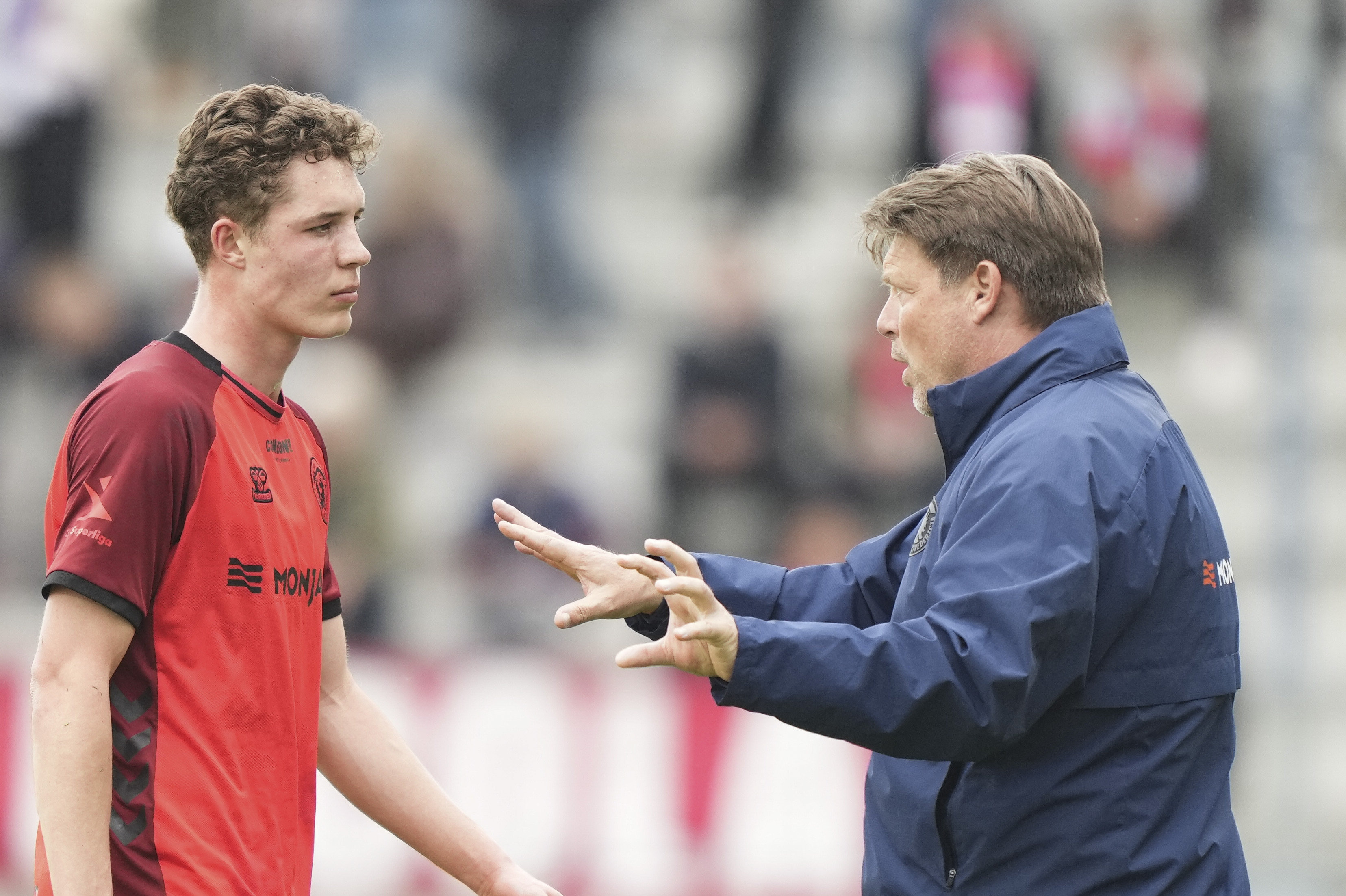 Fredericias cheftræner, Michael Hansen, og Jonatan Lindekilde under en kamp i maj. Mod Vejle Boldklub fik de to sammen med resten af holdet 2-2 på hjemmebane. (Arkivfoto).