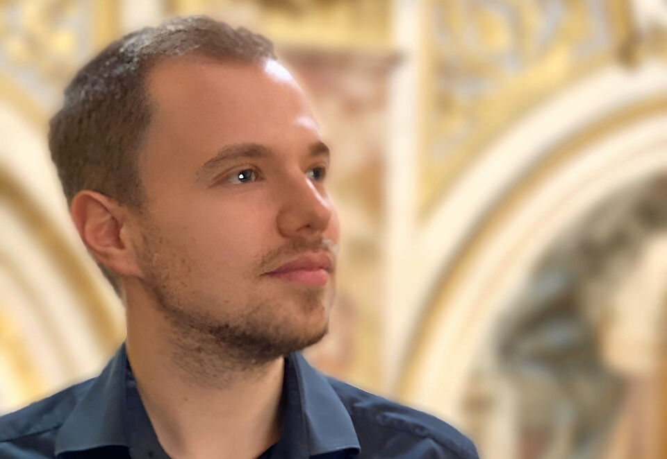 Musikken leveres af den italienske organist Gabriele Agrimont.