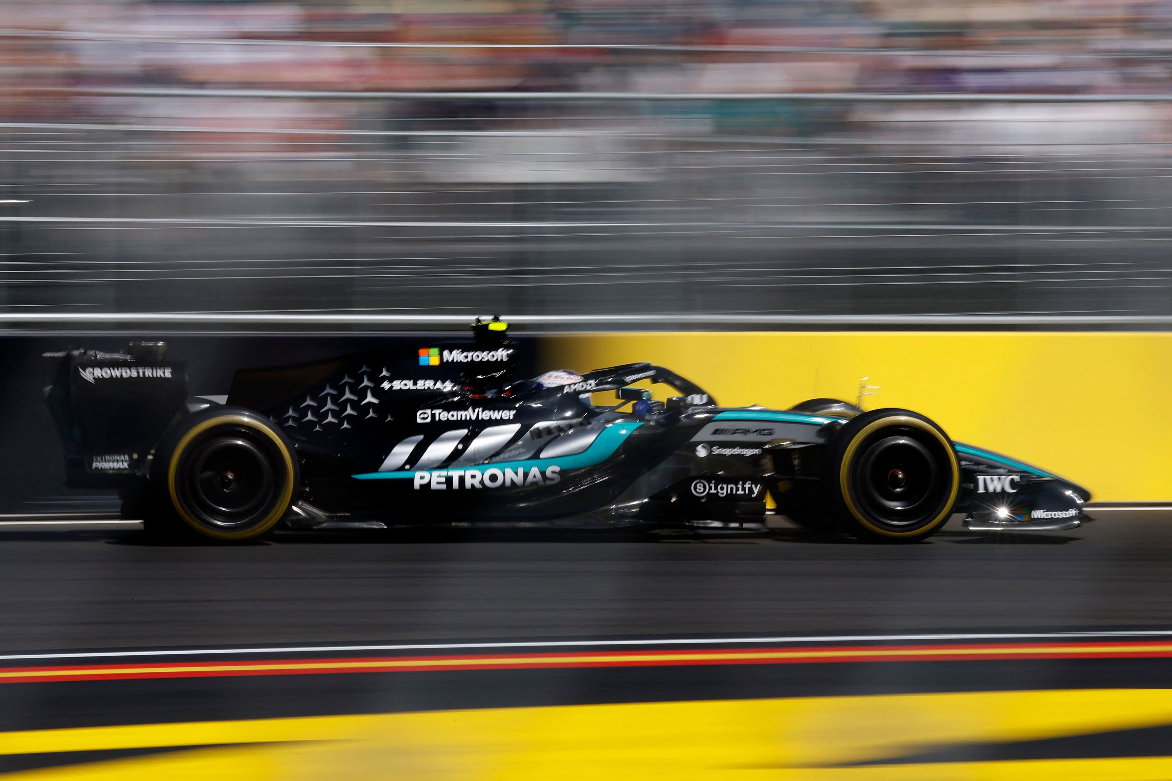 FIA siger, at forkortelse af grandprix-løb fra næste sæson er en uundgåelig konsekvens af en tidligere beslutning om at reducere brændstoftilførslen i motorerne. (Arkivfoto).