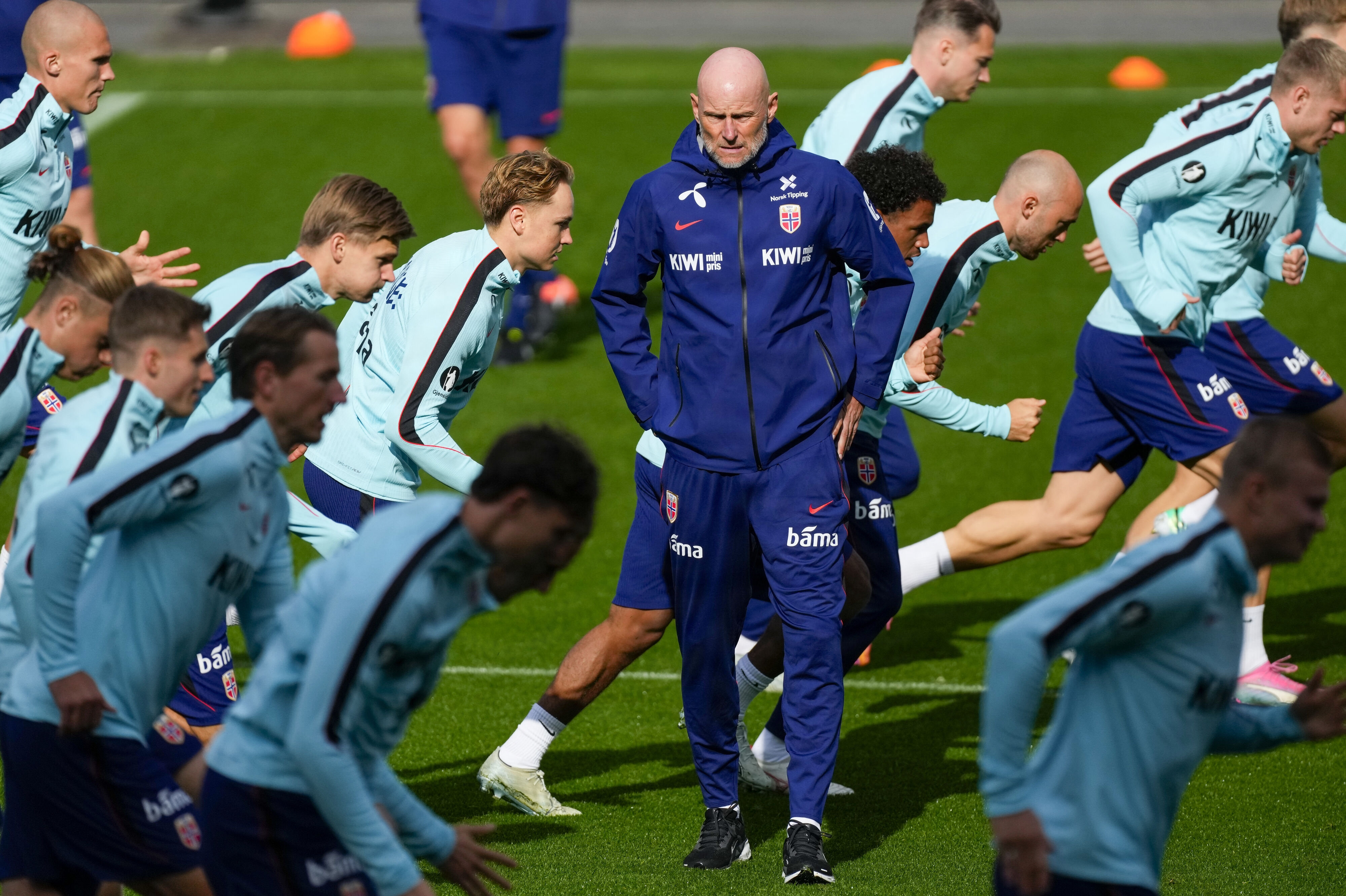 Ståle Solbakken har de seneste dage forberedt sine spillere på mødet med Danmark i Nations League torsdag aften.