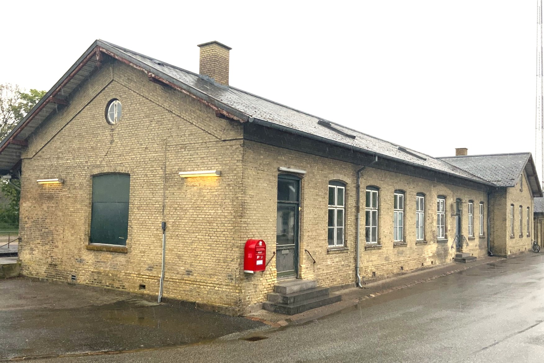 Mørkøv Lokalforum giver ikke op, selvom projekt Mørkøv Station ikke er med i Holbæk Kommunes budgetaftale - de har en ny plan.