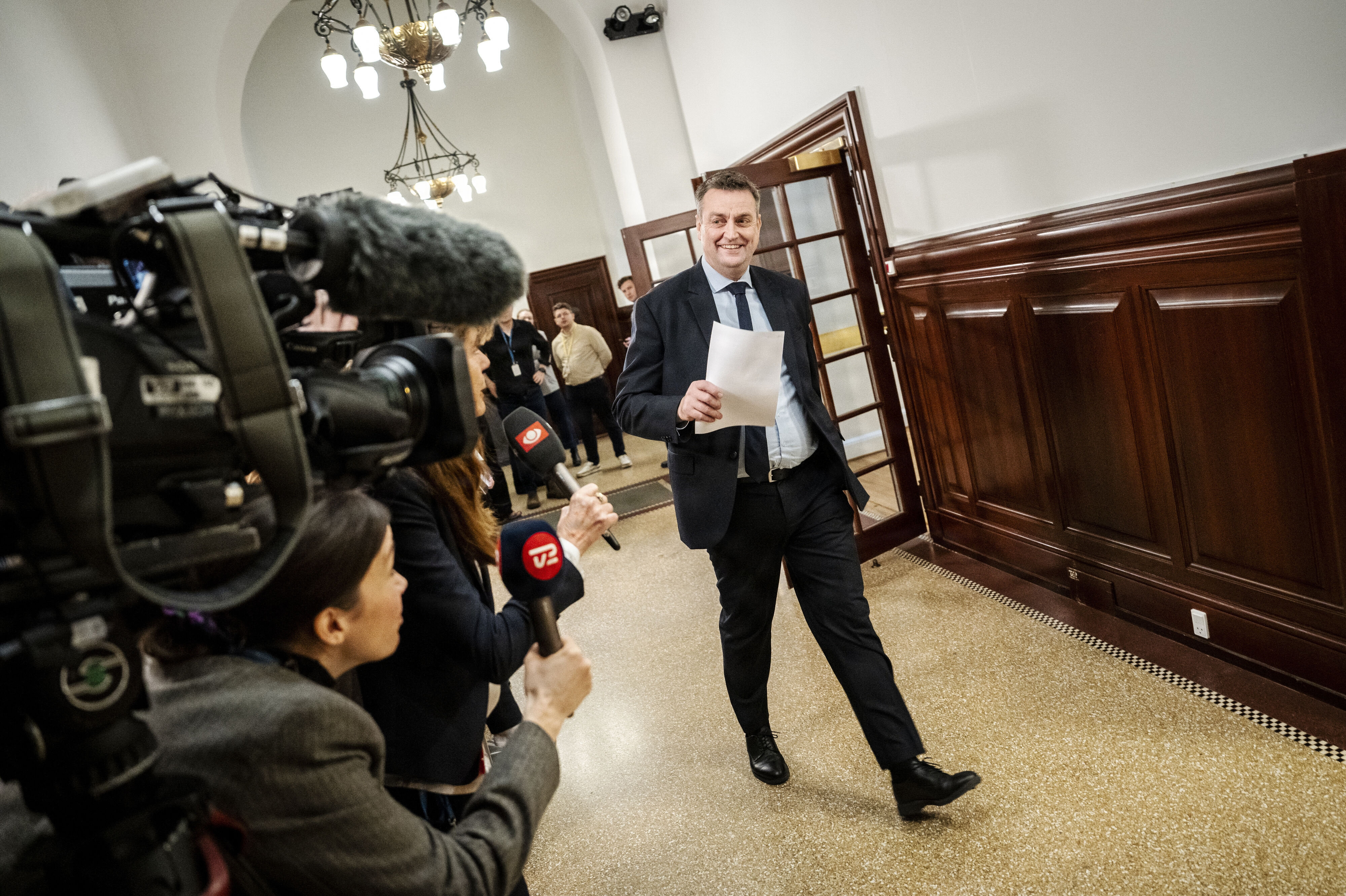 S-veteranen Leif Lahn Jensen, der er 1. næstformand for Folketinget, skal stå i spidsen for ny følgegruppe, der skal forsøge arbejde for at stoppe fysisk og psykisk chikane af folkevalgte. (Arkivfoto).