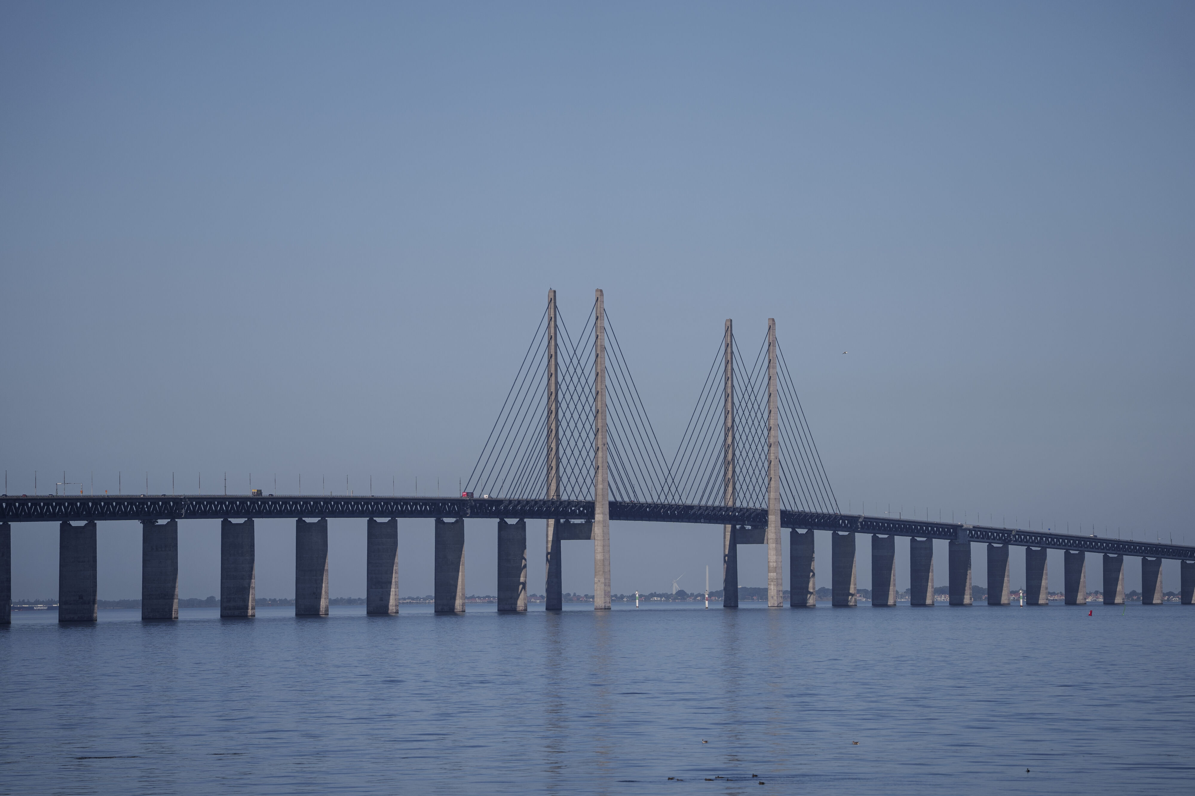 Øresundsbroen spærres torsdag aften 1. oktober i forbindelse med en beredskabsøvelse. Det sker i tidsrummet mellem klokken 20.00 og 23.15. (Arkivfoto).