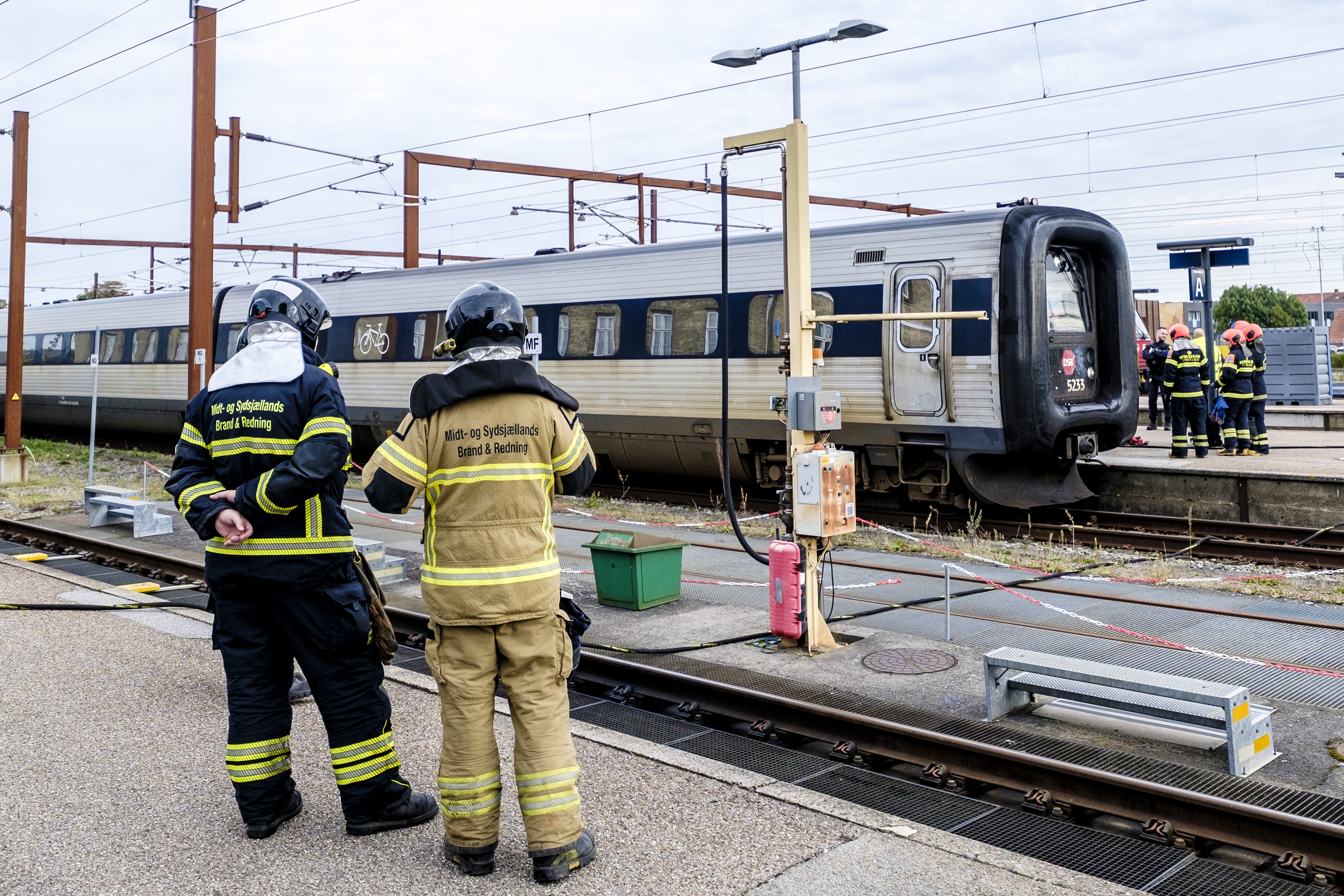 Midt- og Sydsjællands Brand & Redning var sammen med patruljer fra Sydsjællands og Lolland-Falsters Politi til stede på Næstved Station.