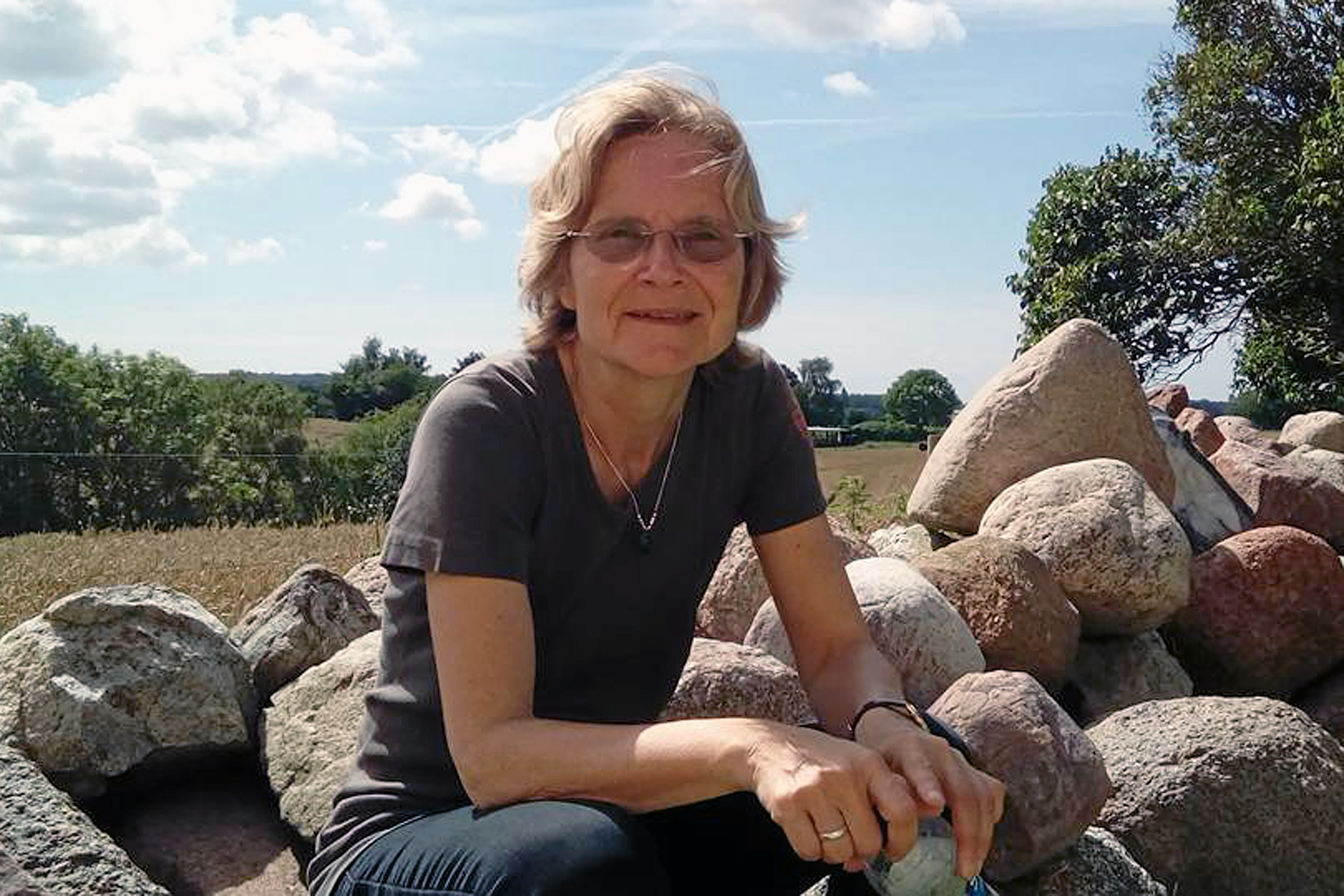 Pilgrimspræst Elizabeth Knox-Seith giver en indføring i pilgrimstanken ved et foredrag i Raklev Kirke tirsdag den 29. september klokken 19-21.
