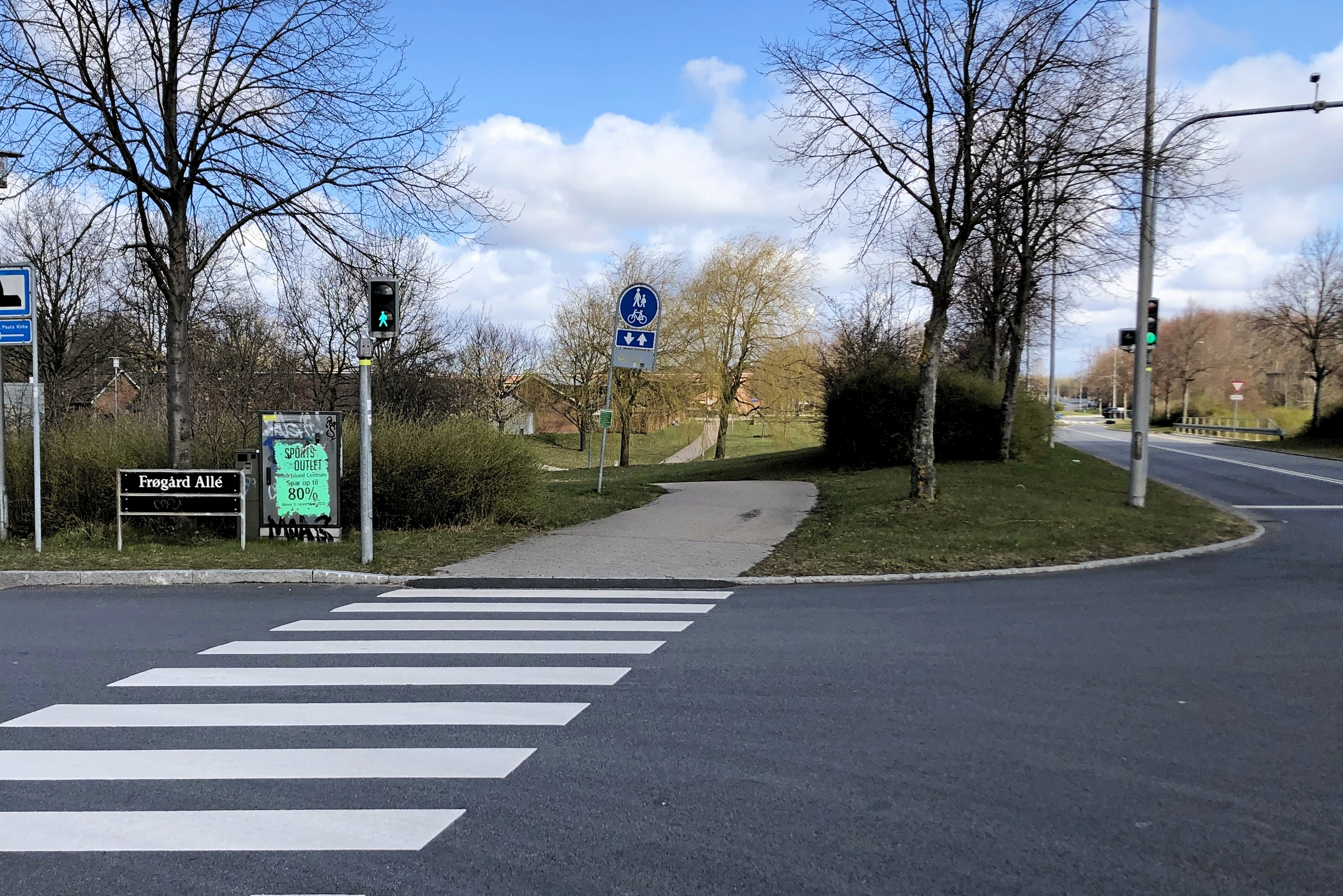 Det er blandt andet fra Frøgård Allé, at vejen er spærret.