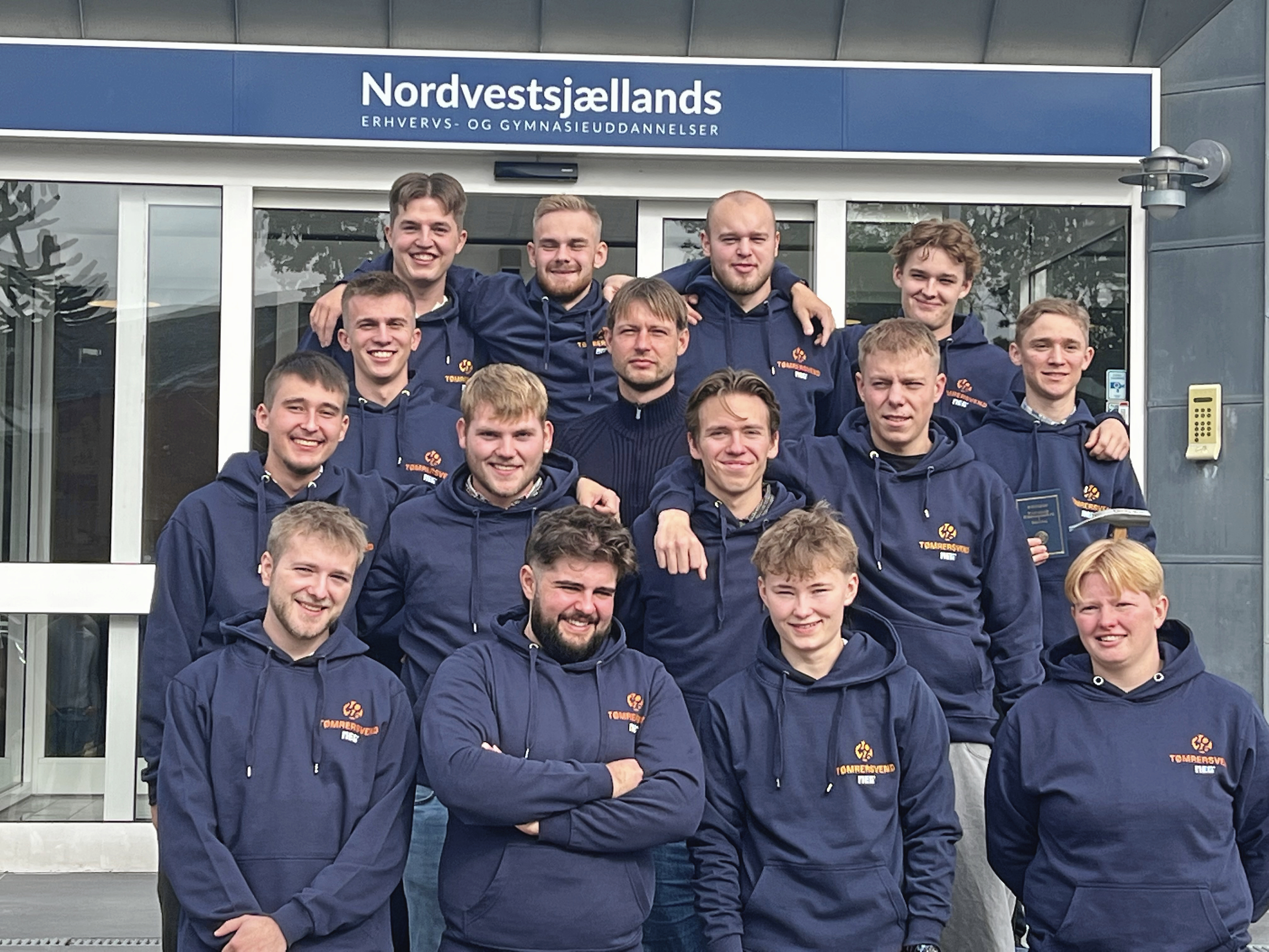 - I dag står I her med jeres svendebrev i hånden – et bevis på jeres kunnen, jeres indsats og jeres vedholdenhed. Men det er også et bevis på, at I er blevet en del af et stærkt fagfællesskab, siger uddannelseskoordinator hos NEG, Boris Flindt-Jensen