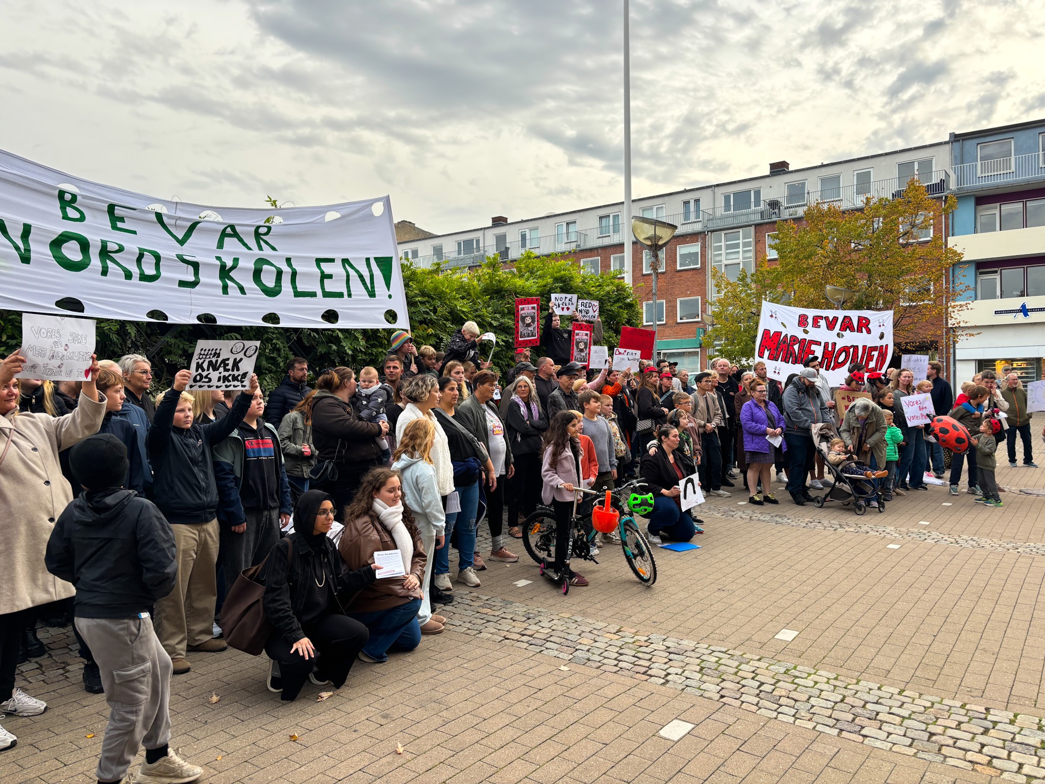 Demostration mod lukning af skoler og børnehaver i Slagelse.