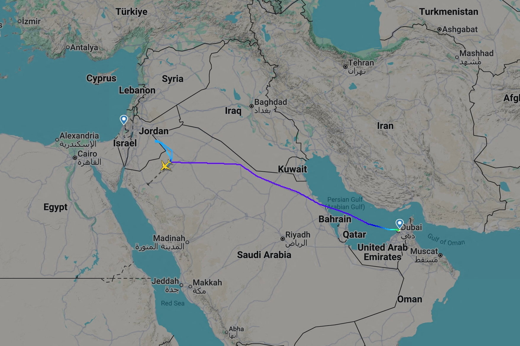 Et screenshot fra flyovervågningssiden Flightradar24 viser flyets rute.