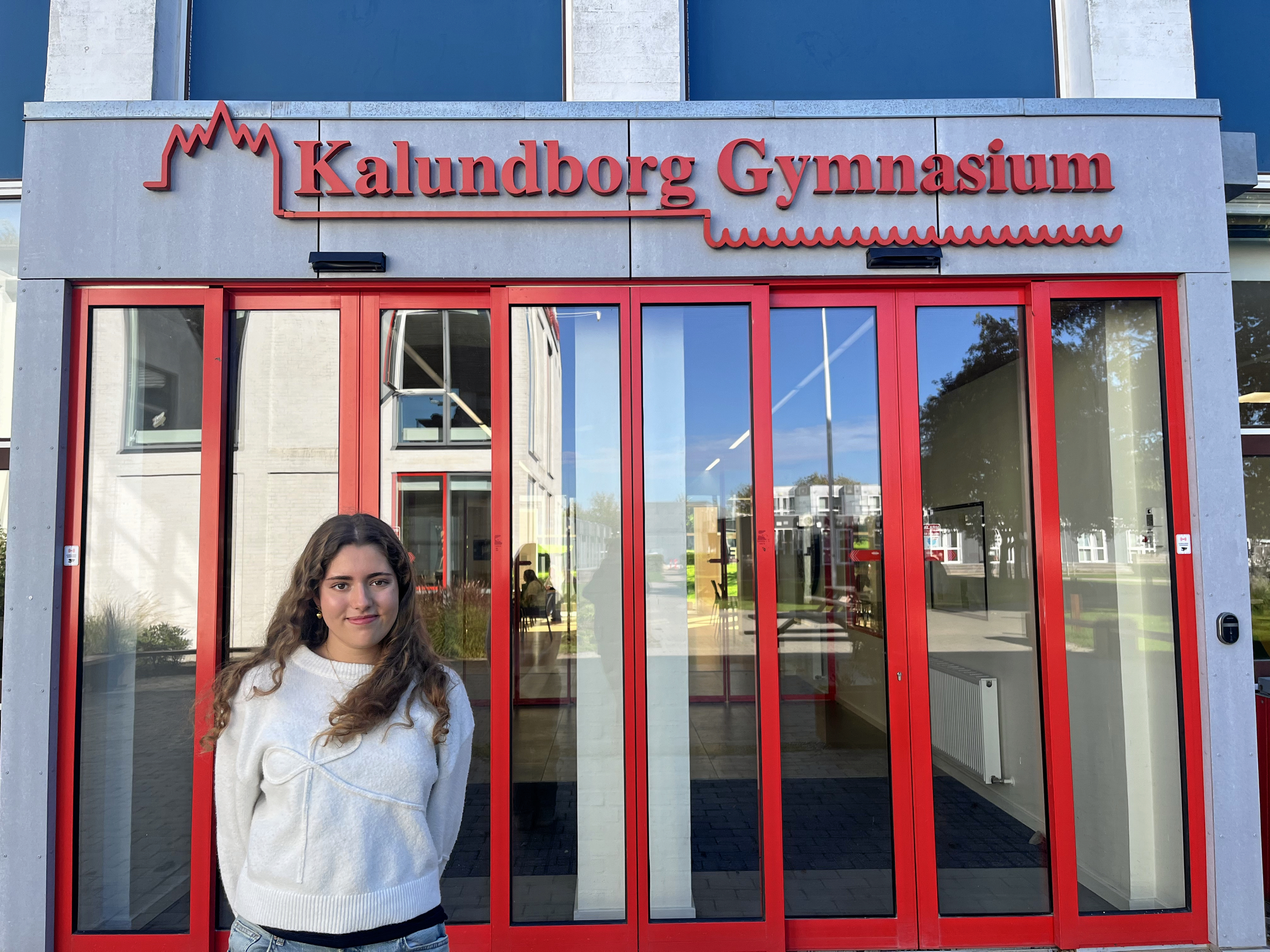 Julianna Suder, elevrådsformand på Kalundborg Gymnasium er bekymret for fjernelsen af SU til hjemmeboende, hvis forældre har en indkomst over 710.000 kroner..