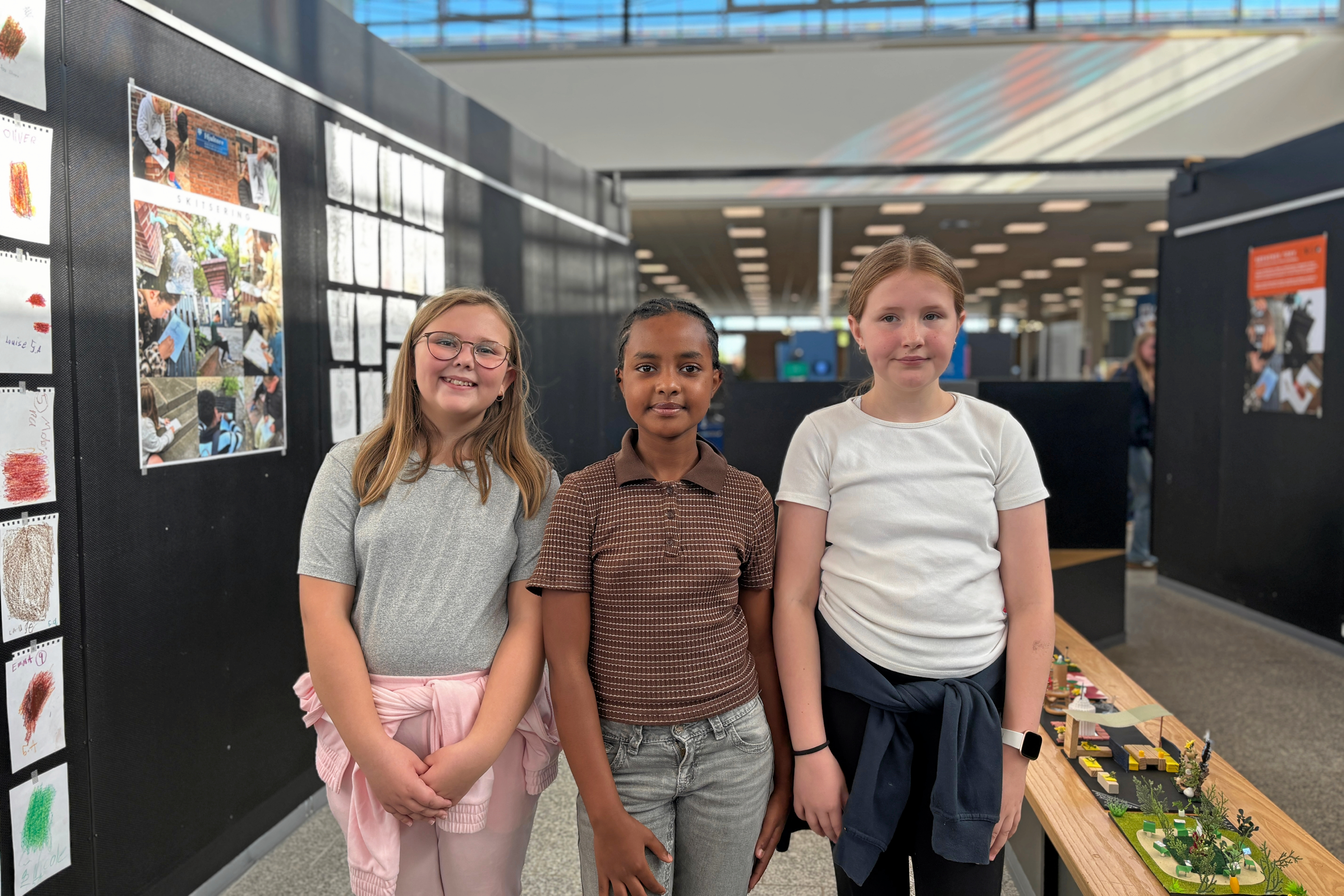 Louise Mercedes, Marina & Dicte fra 5. årgang på Ellebækskolen.