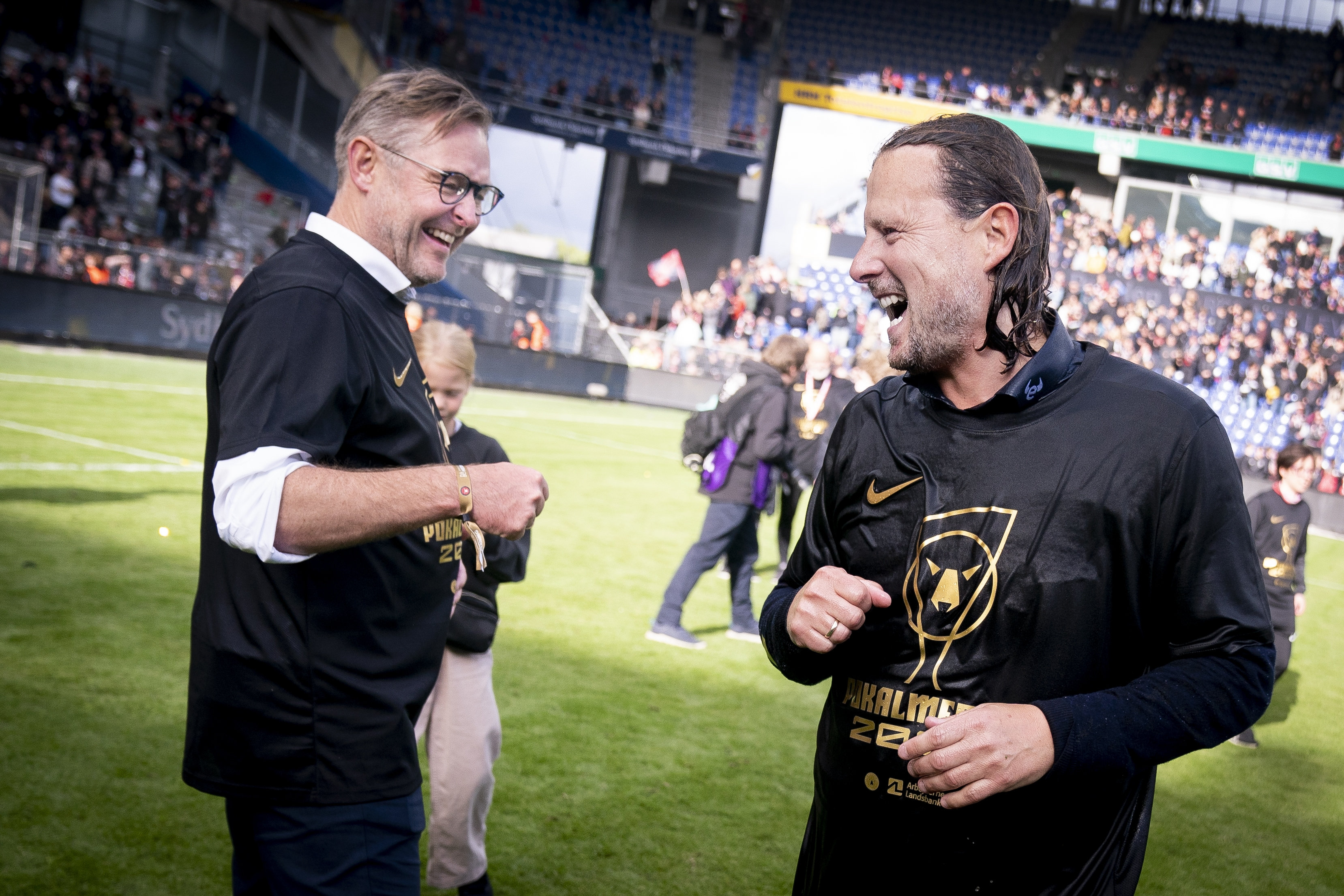 Bo Henriksen og Claus Steinlein fejrede i 2022 en pokaltriumf på Brøndby Stadion. Det var første og hidtil eneste gang, at finalen blev spillet i Brøndby. Det var et opgør mellem FCM og OB. (Arkivfoto).