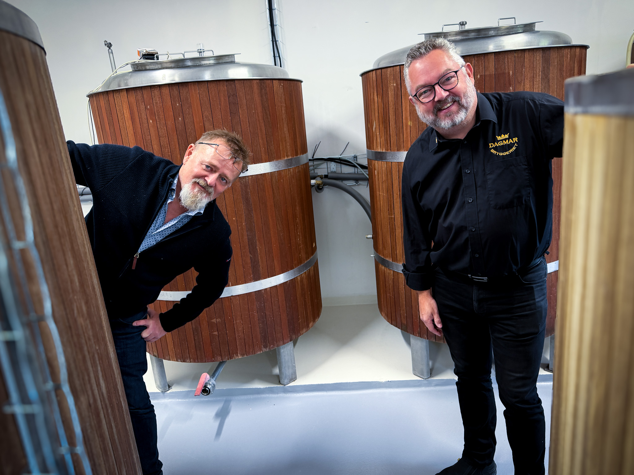 Claus Hagen Jensen (t.v.) og Søren Sandfeld Vestergaard har flyttet Dagmarbryggeriet fra Nørregade til Haslevvej syd for Ringsted, hvor der er bedre plads til produktion og varelevering.