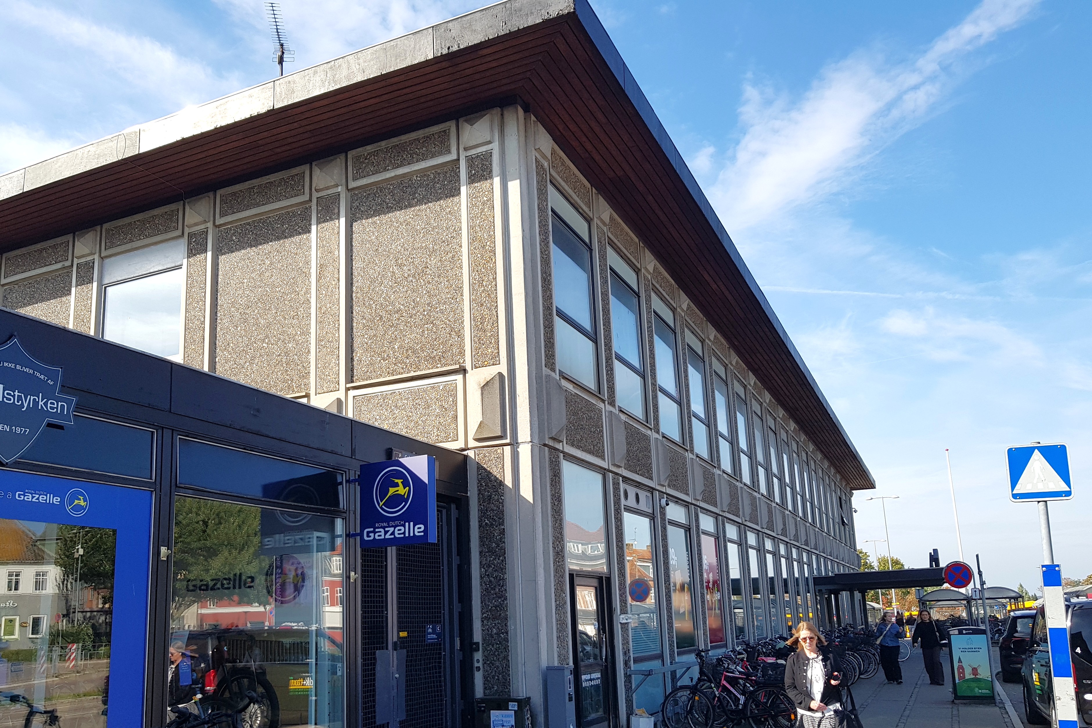 Holbæk Station skal igennem en større modernisering med hjælp fra penge fra staten.
