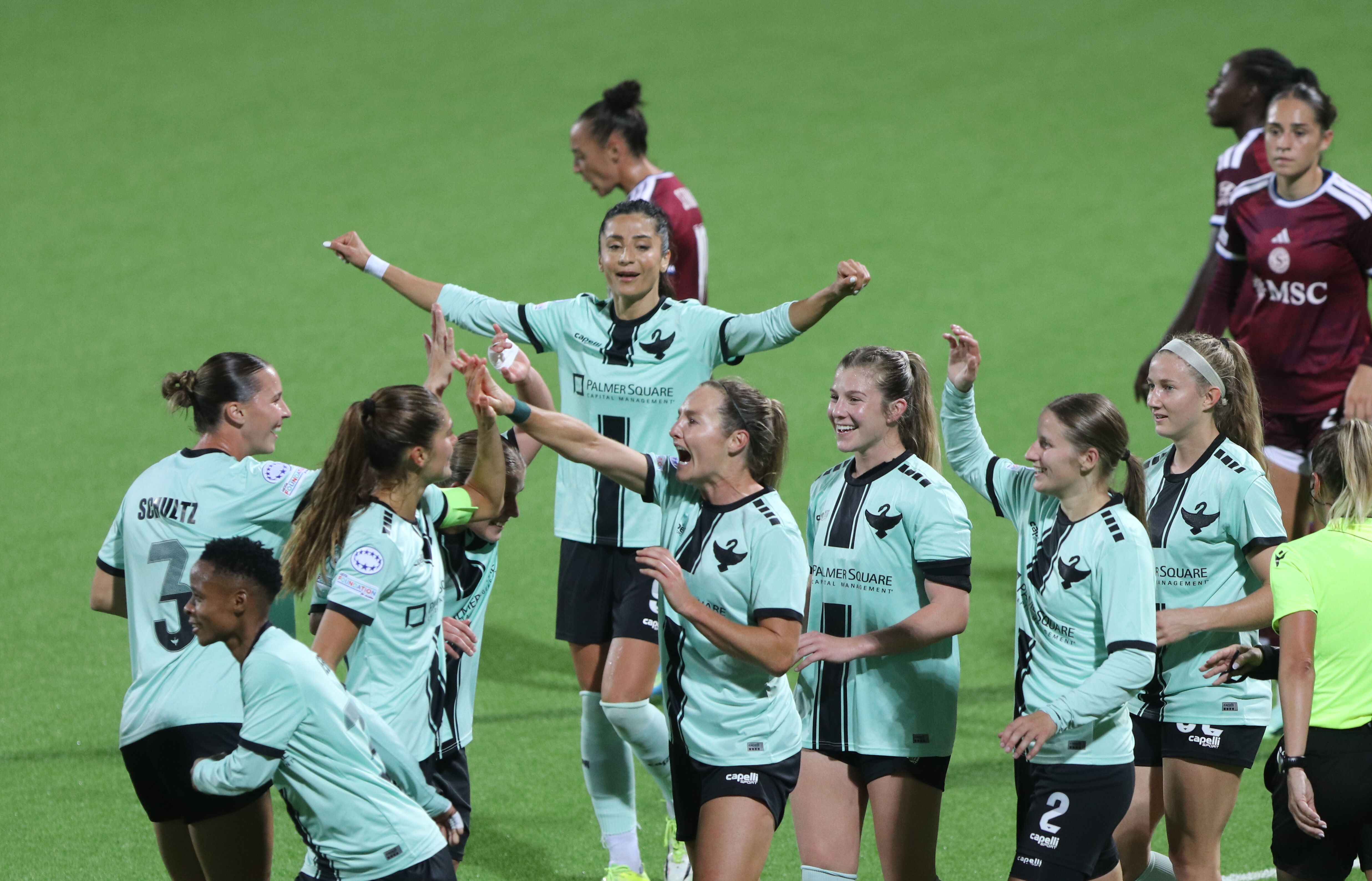 HB Køge damers fik masser at juble over.