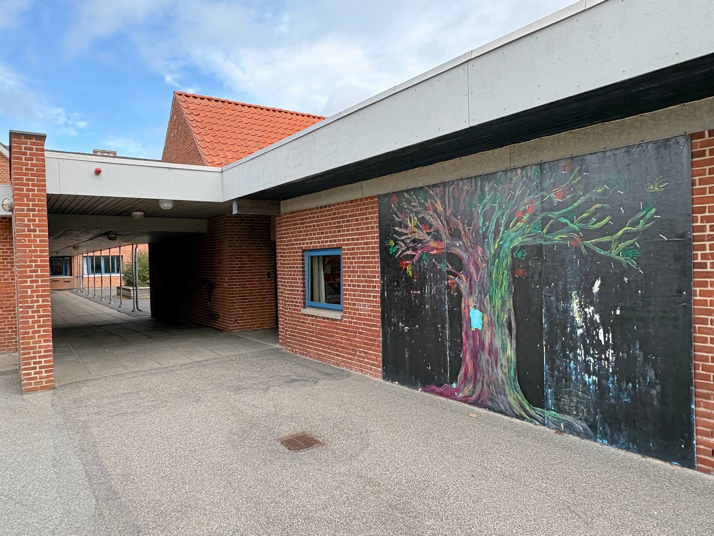 Skuldelev Skole får støtte fra Tina Tving Stauning (S).