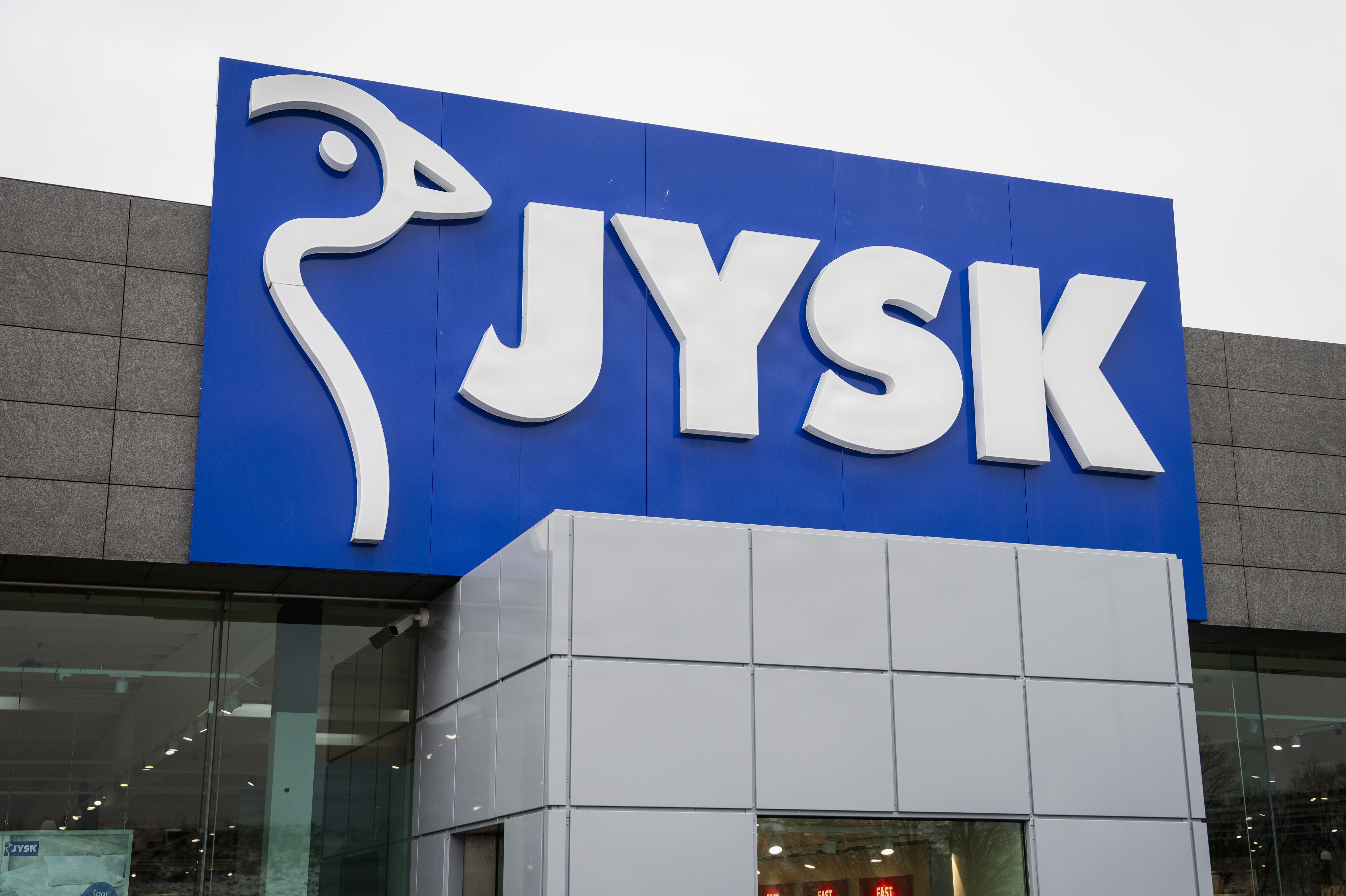 Jysk har mere end 3700 butikker og 34.000 medarbejdere. (Arkivfoto).