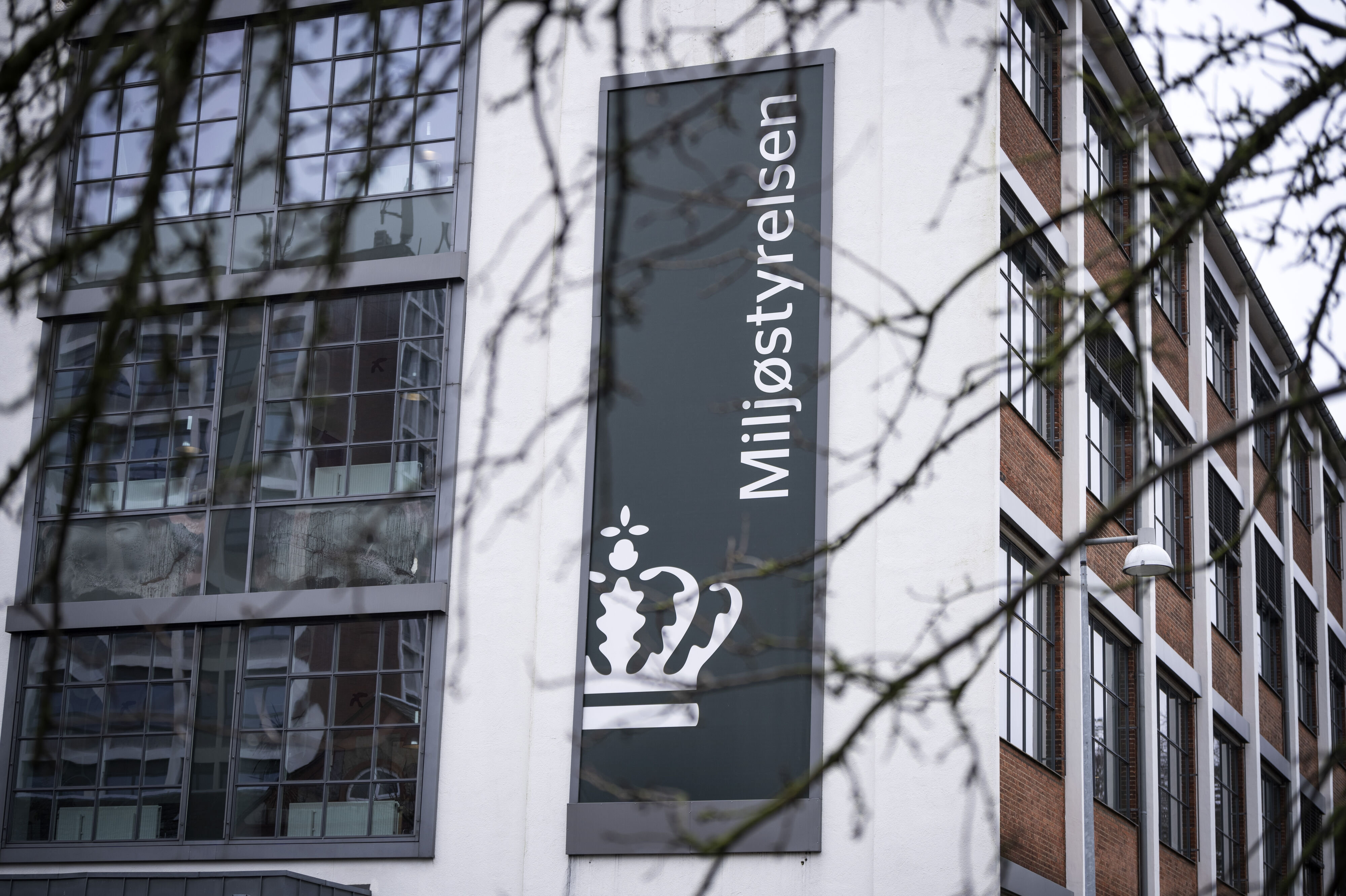 Der vil foreløbigt være længere sagsbehandlingstid i sager om direkte udledning til vandmiljøet, oplyser Miljøministeriet. (Arkivfoto).