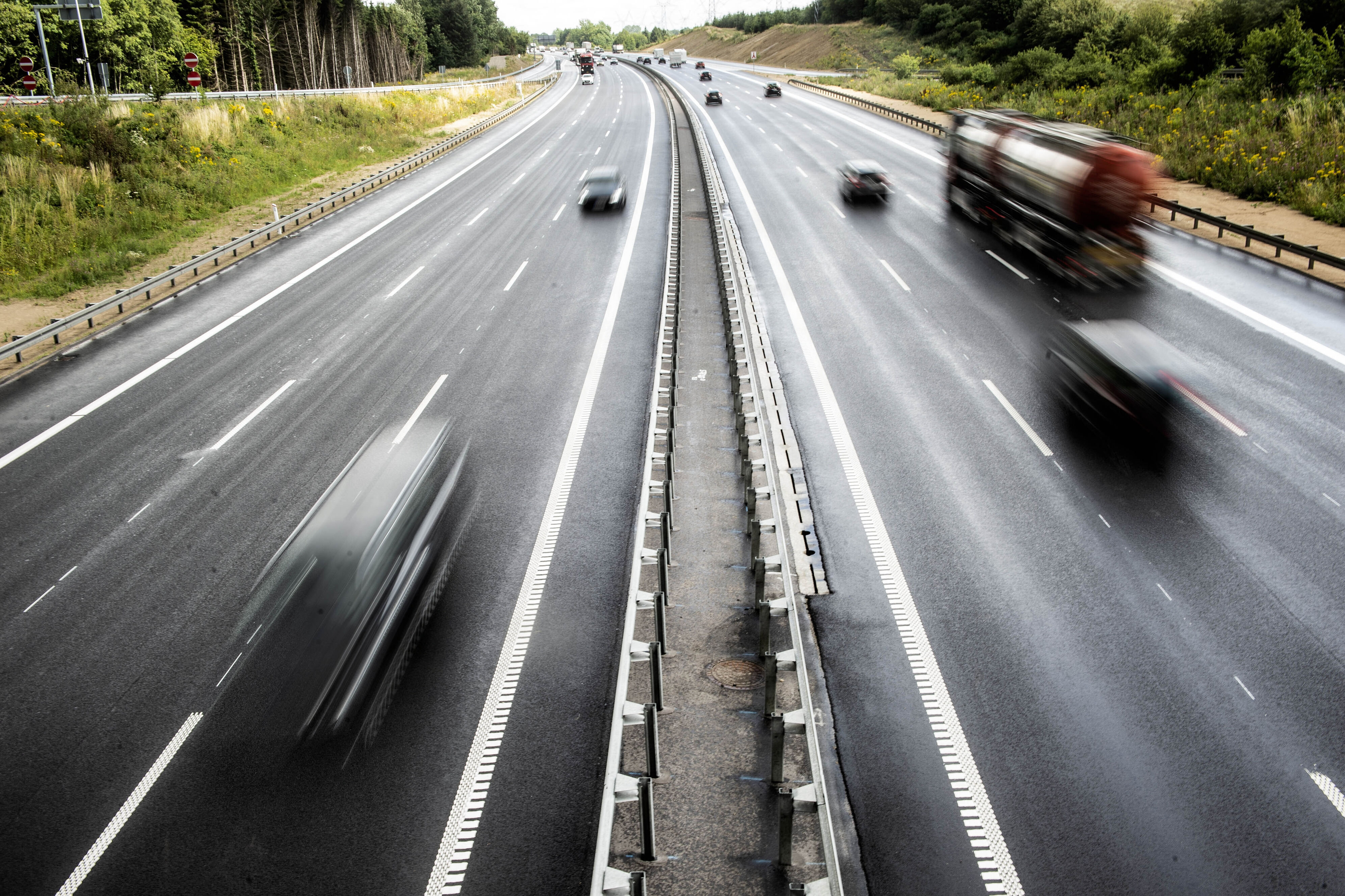 På motorvejene rundt omkring i landet vil der være mere trafik de to første og sidste dage af efterårsferien. (Arkivfoto).