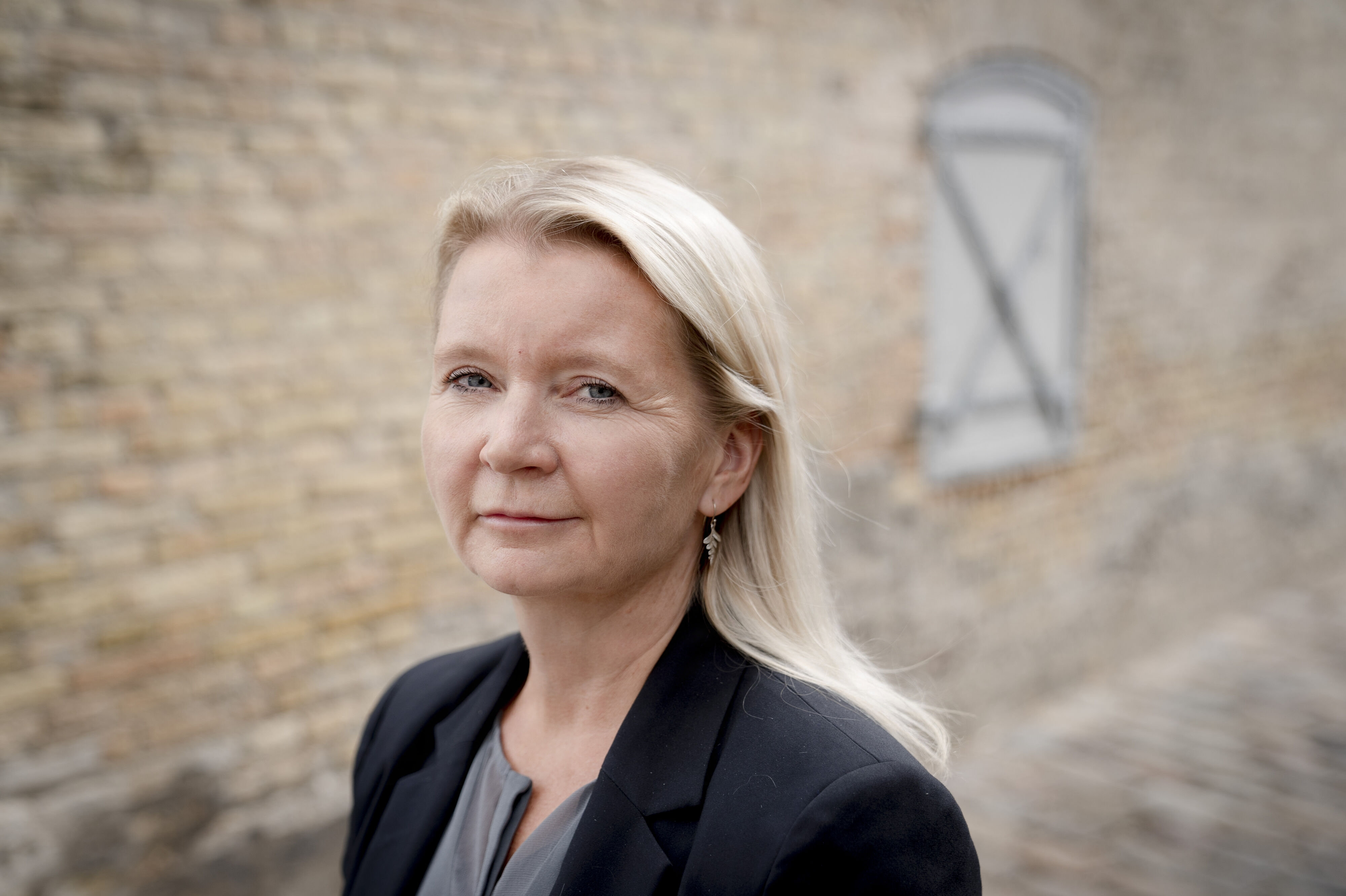 Direktør for Danmarks Fængsler Ina Eliasen understreger, at de - trods at to nu er sigtet for vold - haft gode erfaringer med kosovoske fængselsbetjente, som bliver oplært i Danmark, fordi Danmark skal have fængselspladser i Kosovo. (Arkivfoto).