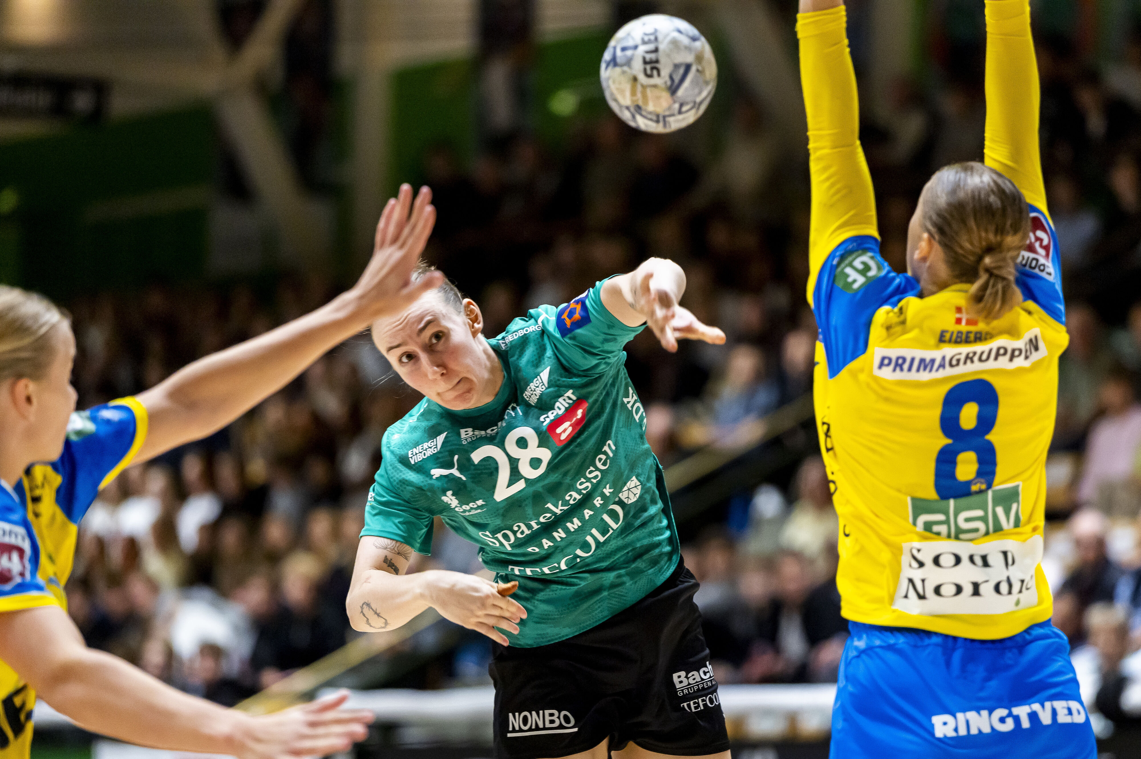 Viborgs Clara Skyum Thomsen scorede otte gange i onsdagens kamp mod Nykøbing Falster Håndboldklub. Det var dog