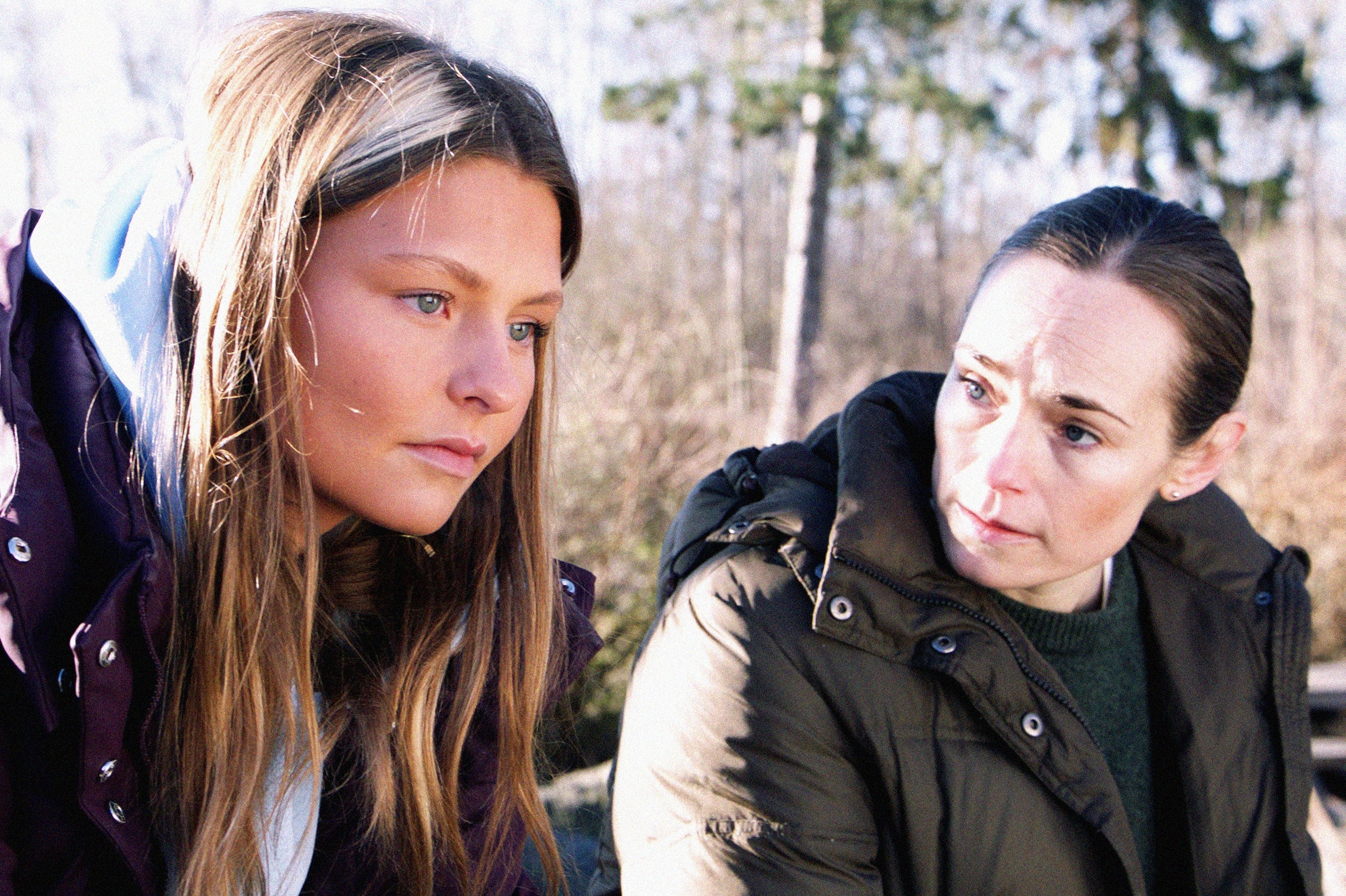 Ella Testa Kusk og Laura Christensen spiller hovedrollerne i filmen "Råplan", der foregår 20 år efter "Råzone". (Pressefoto).