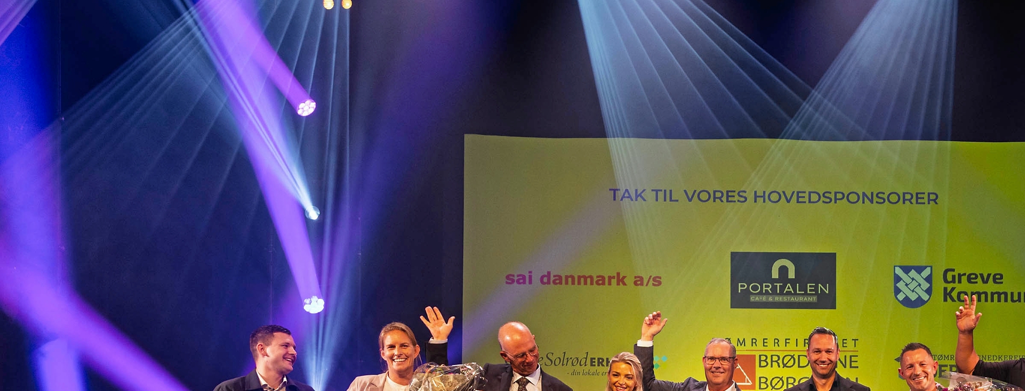 Årets store erhvervsfest Greve Business Awards bød på flere priser. Her ses alle prismodtagerne på scenen i Portalen. - Greve Kommune Årets store erhvervsfest Greve Business Awards bød på flere priser. Her ses alle prismodtagerne på scenen i Portalen.