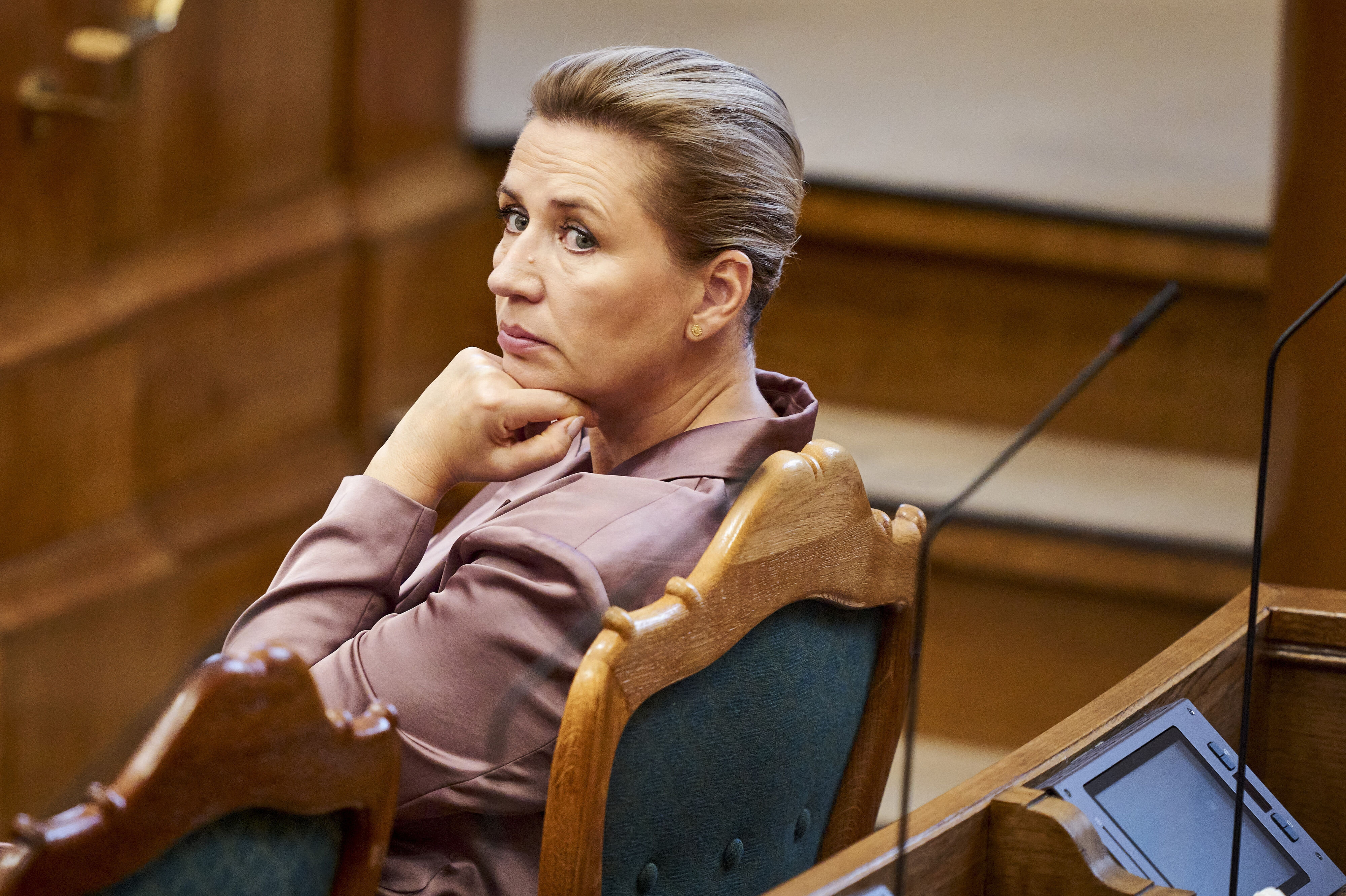 Statsminister Mette Frederiksens kamp for at få flere kriminelle udlændinge udvist fra Danmark har umiddelbart mødt et tilbageslag rent politisk.