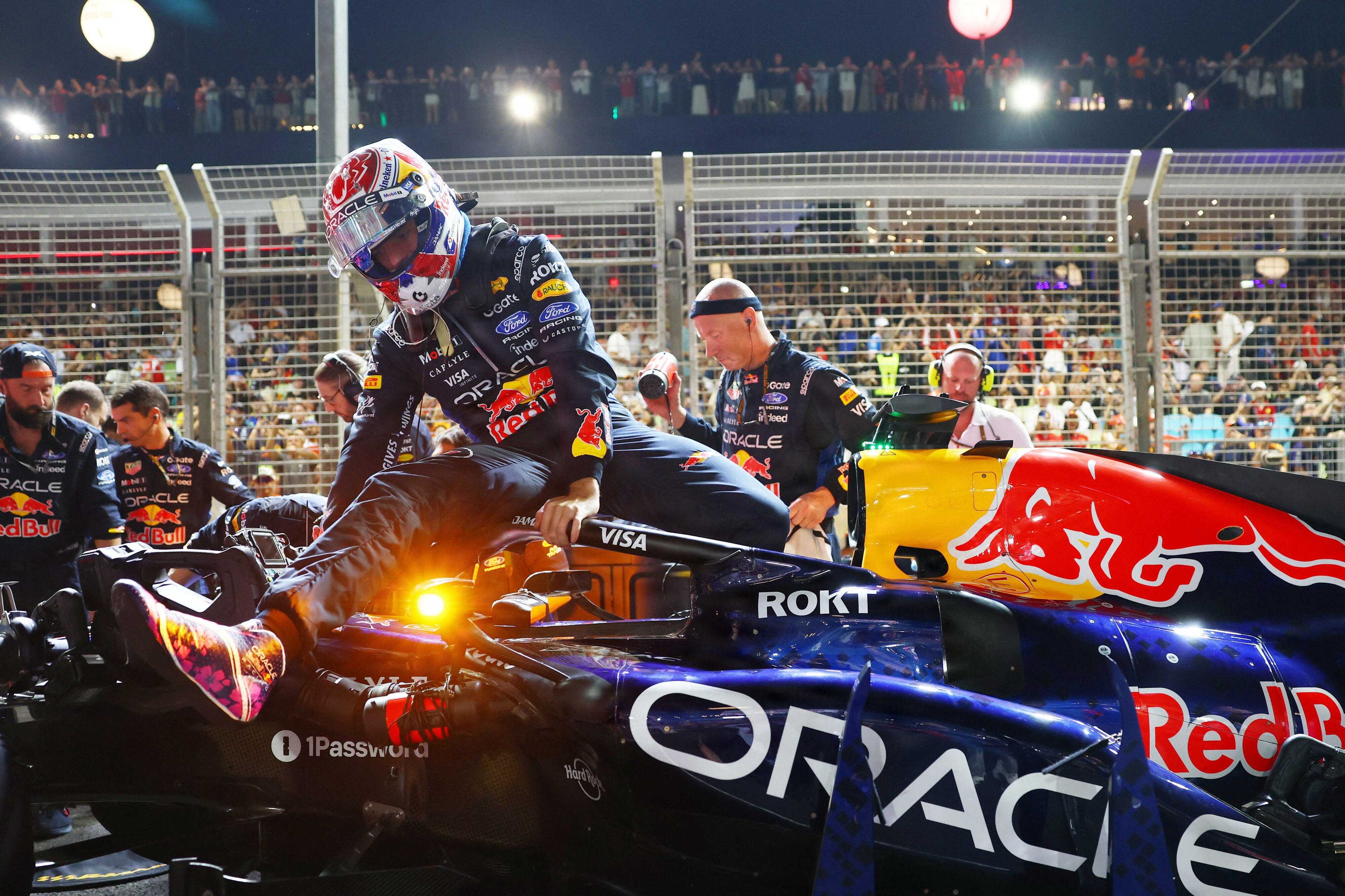 For anden weekend i træk ryddede Max Verstappen bordet. Søndag vandt han grandprixet i Singapore, efter at han lørdag vandt sprintløbet og den efterfølgende kvalifikation.