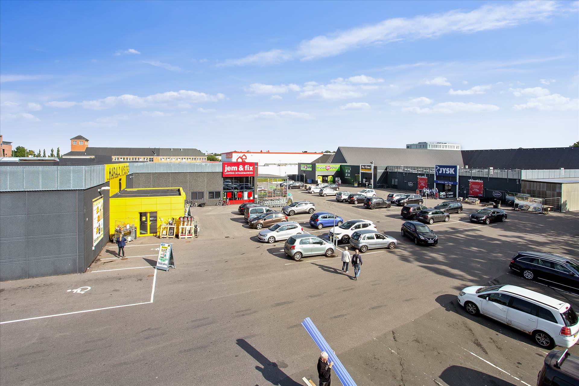 Engang var der liv i Næstved Butikstorv. Nu er det helt dødt, men en fynsk milliardær åbner op for en ny spændende fremtid for det forladte butiksområde.