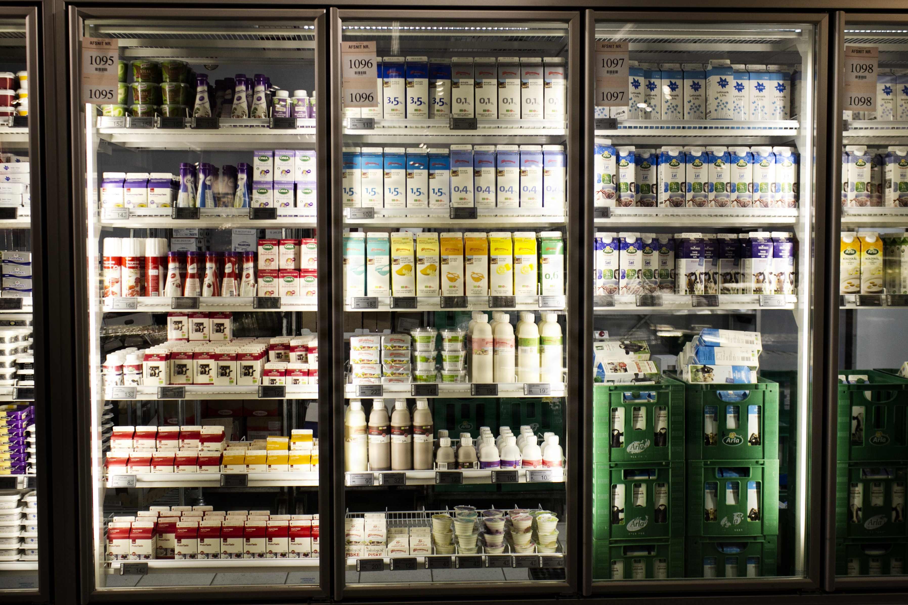 Madprisluppen har tjekket priserne for økologiske fødevarer i syv forskellige supermarkeder. Varerne er 26 procent billigere i Lidl sammenlignet med den dyreste kæde i testen, Meny. (Arkivfoto).