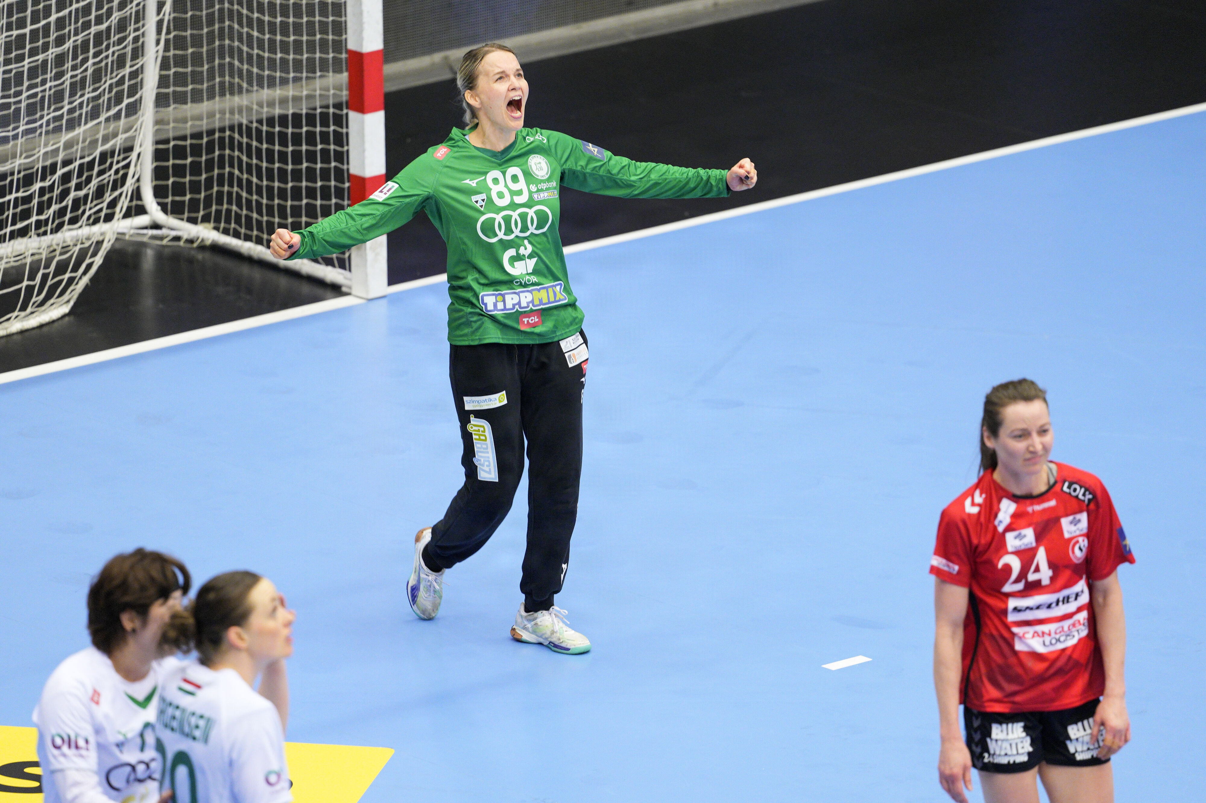 Sandra Toft stod en solid kamp i buret for Györ, som vandt mødet med Odense på udebane. Her ses målvogteren under en kamp mod Team Esbjerg i sidste sæson.