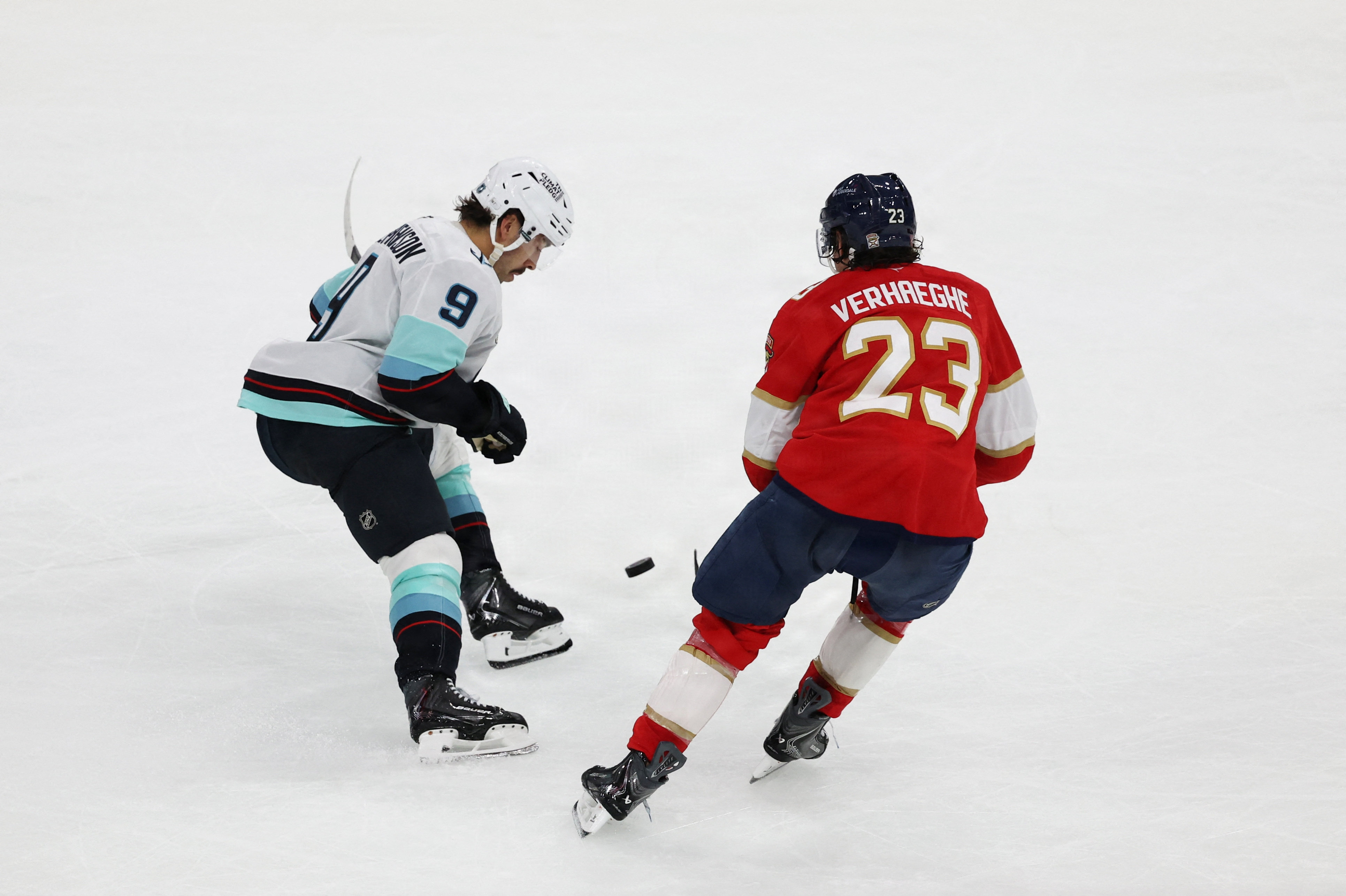 Carter Verhaeghe fra Florida Panthers sikrede natten til søndag dansk tid en NHL-rekord for klubben.