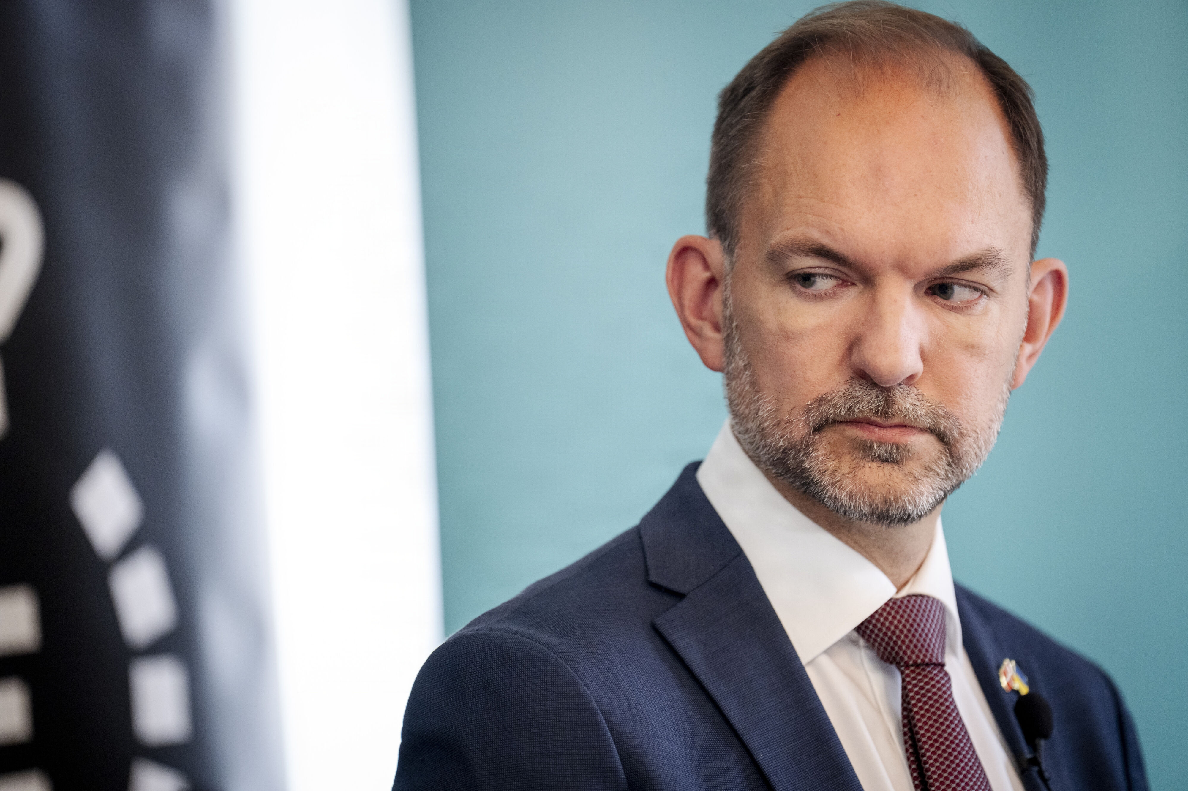 Forsvarsminister Jeppe Bruus (S) afviser, at regeringen vil indgå en sikkerhedsaftale med Rusland. (Arkivfoto).